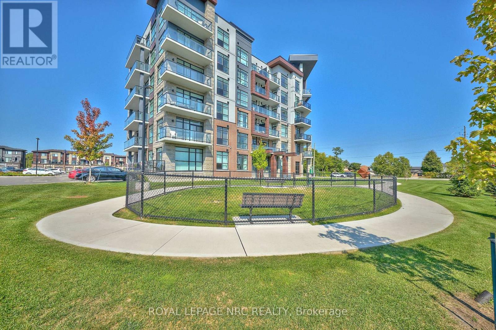221 - 600 North Service Road, Hamilton, Ontario  L8E 0L2 - Photo 4 - X13180960