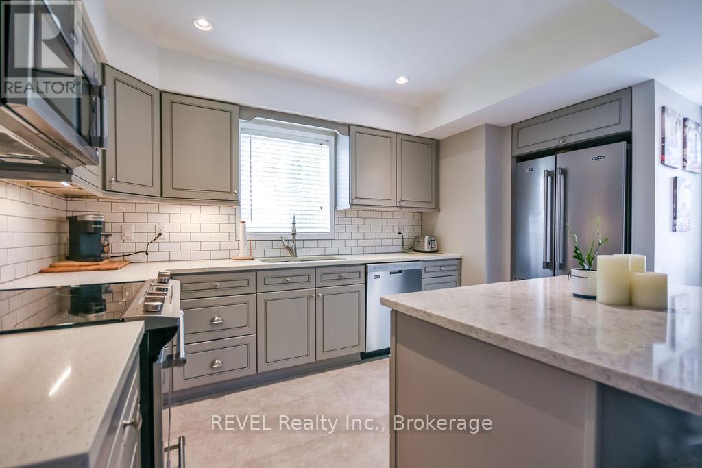 179 Luckport Crescent, Midland, Ontario  L4R 4Y1 - Photo 7 - S13190410