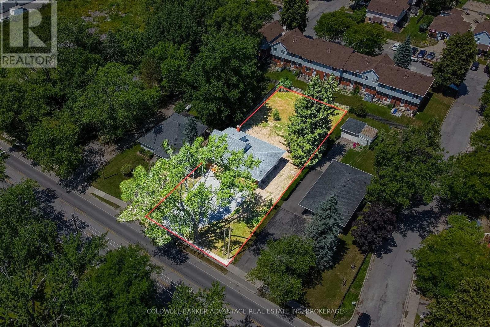 378 Thorold Road, Welland, Ontario  L3C 3W6 - Photo 3 - X13202060