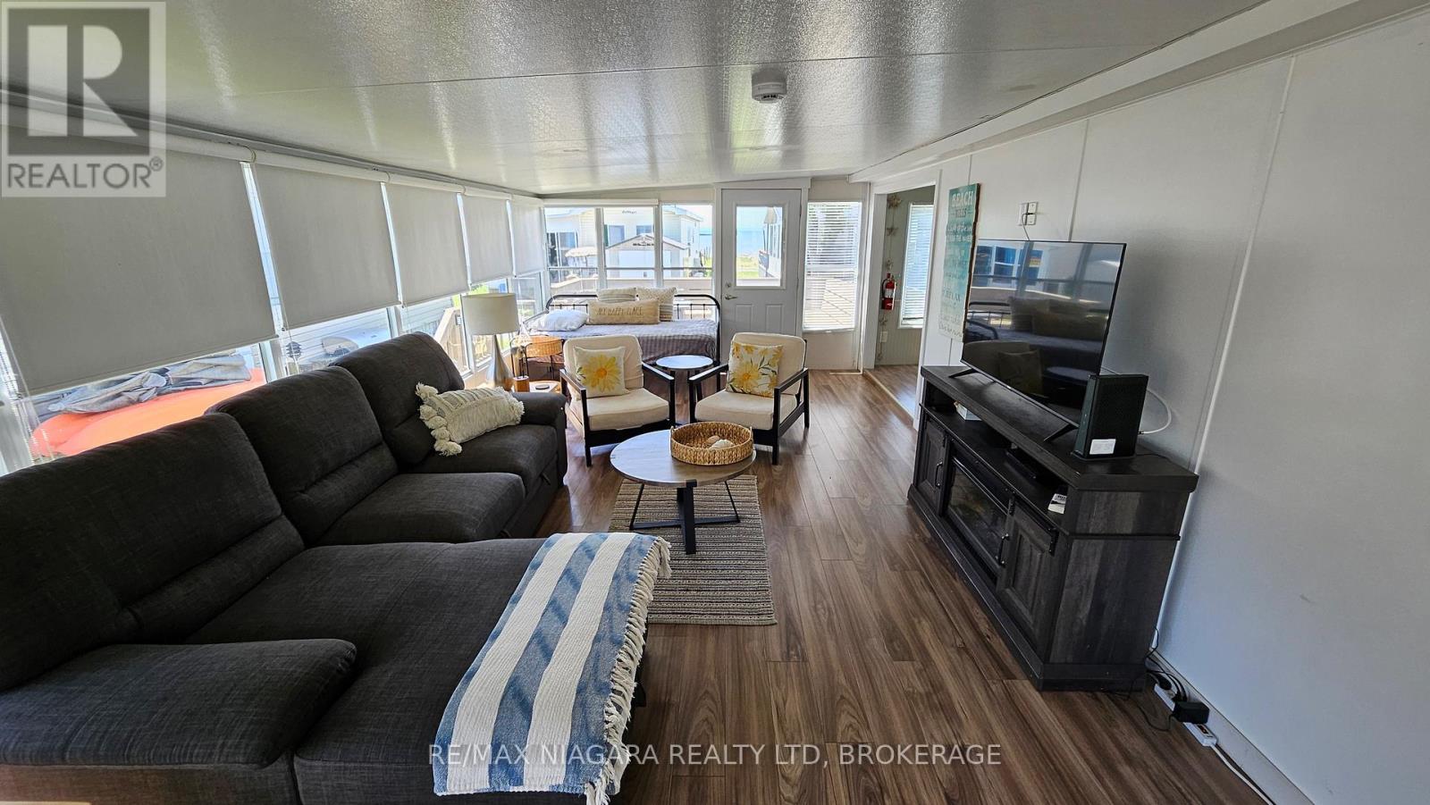 17 Mariner Crescent, Port Colborne, Ontario  L0S 1R0 - Photo 2 - X13202972
