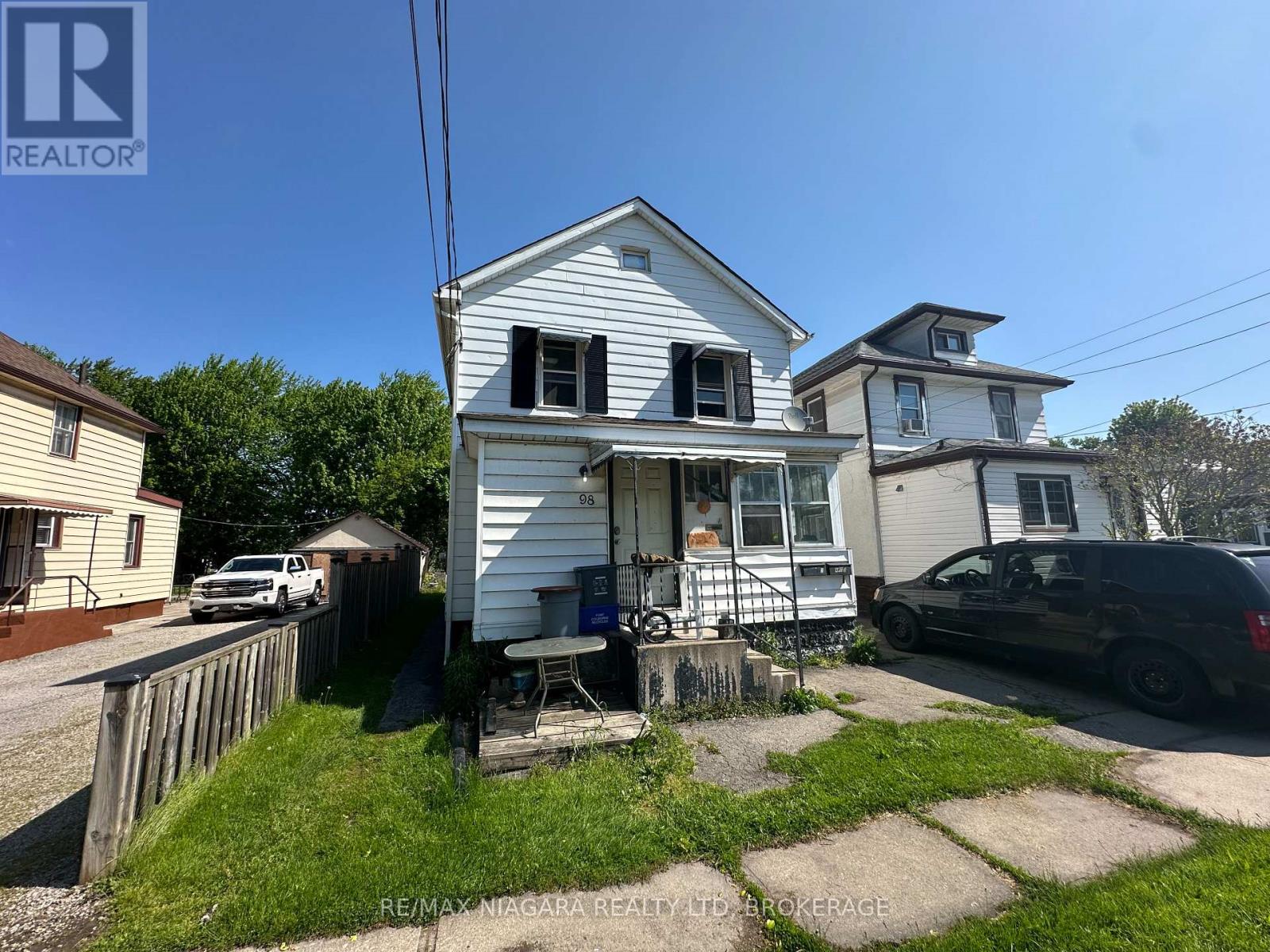 98 St Arnaud Street, Port Colborne, Ontario  L3K 1M1 - Photo 2 - X13205382