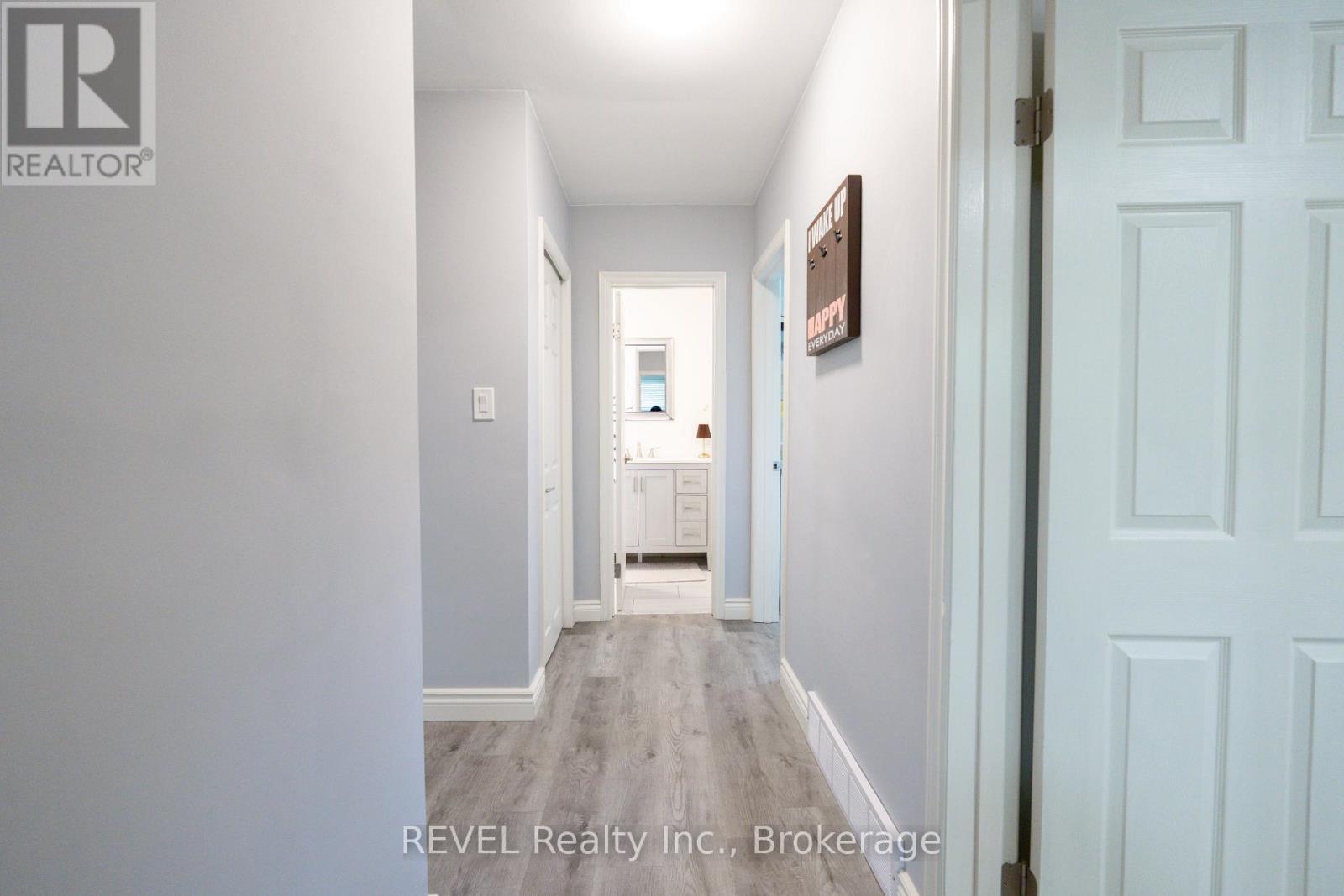 4480 Queensway Gardens, Niagara Falls, Ontario  L2E 6P7 - Photo 11 - X13206370