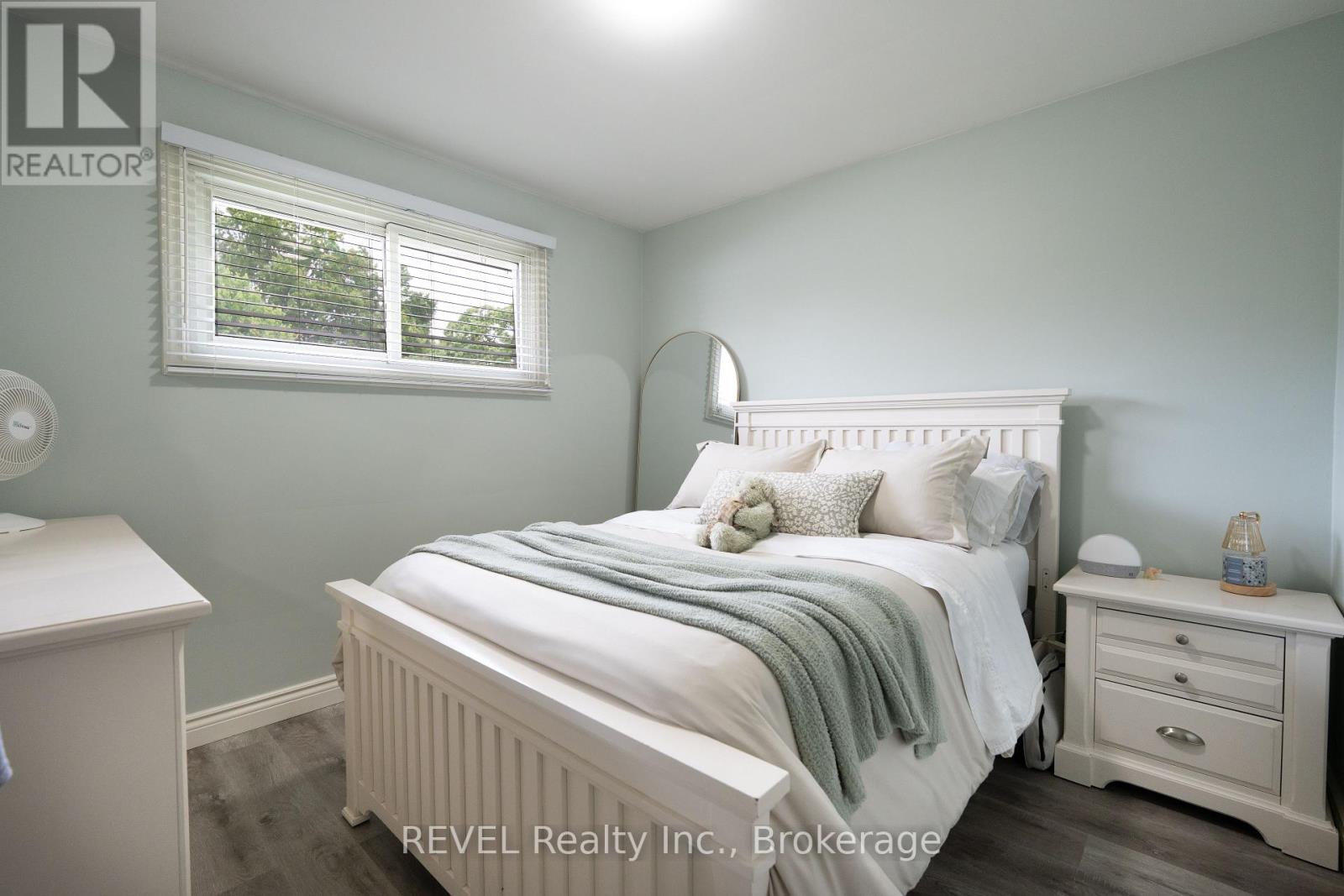 4480 Queensway Gardens, Niagara Falls, Ontario  L2E 6P7 - Photo 15 - X13206370