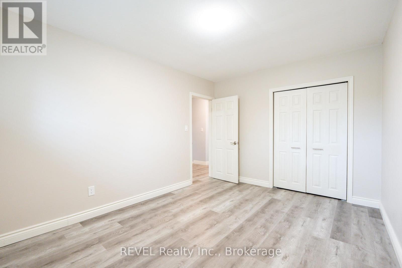 4480 Queensway Gardens, Niagara Falls, Ontario  L2E 6P7 - Photo 18 - X13206370