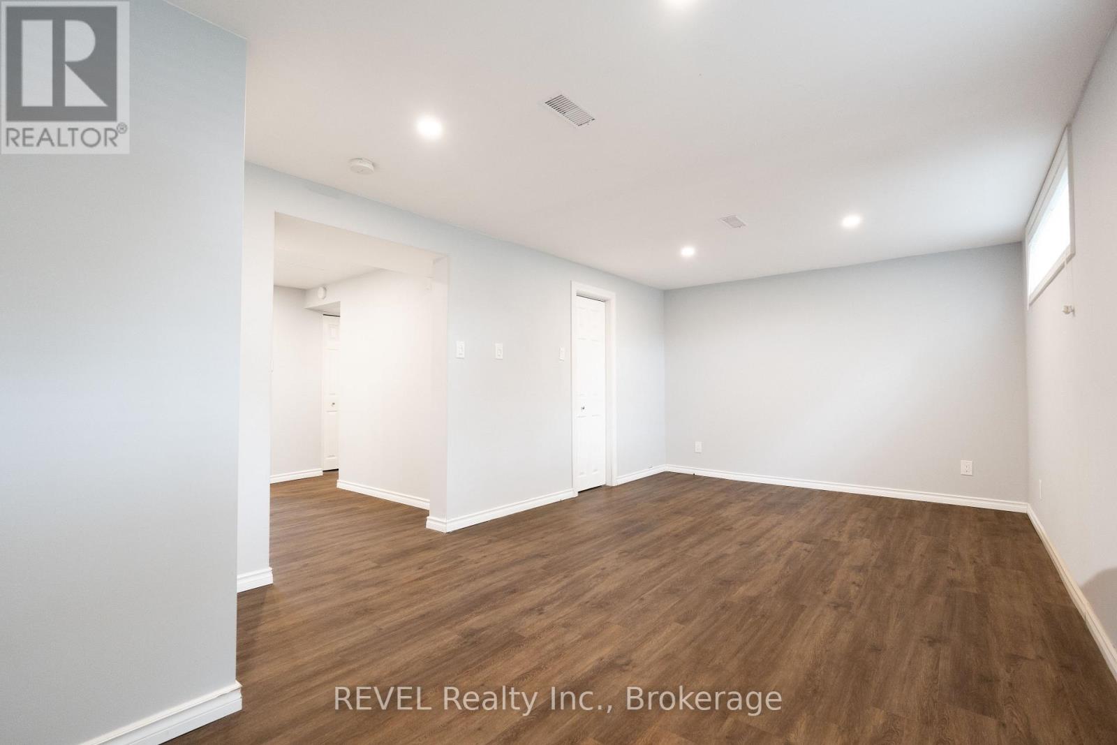 4480 Queensway Gardens, Niagara Falls, Ontario  L2E 6P7 - Photo 23 - X13206370