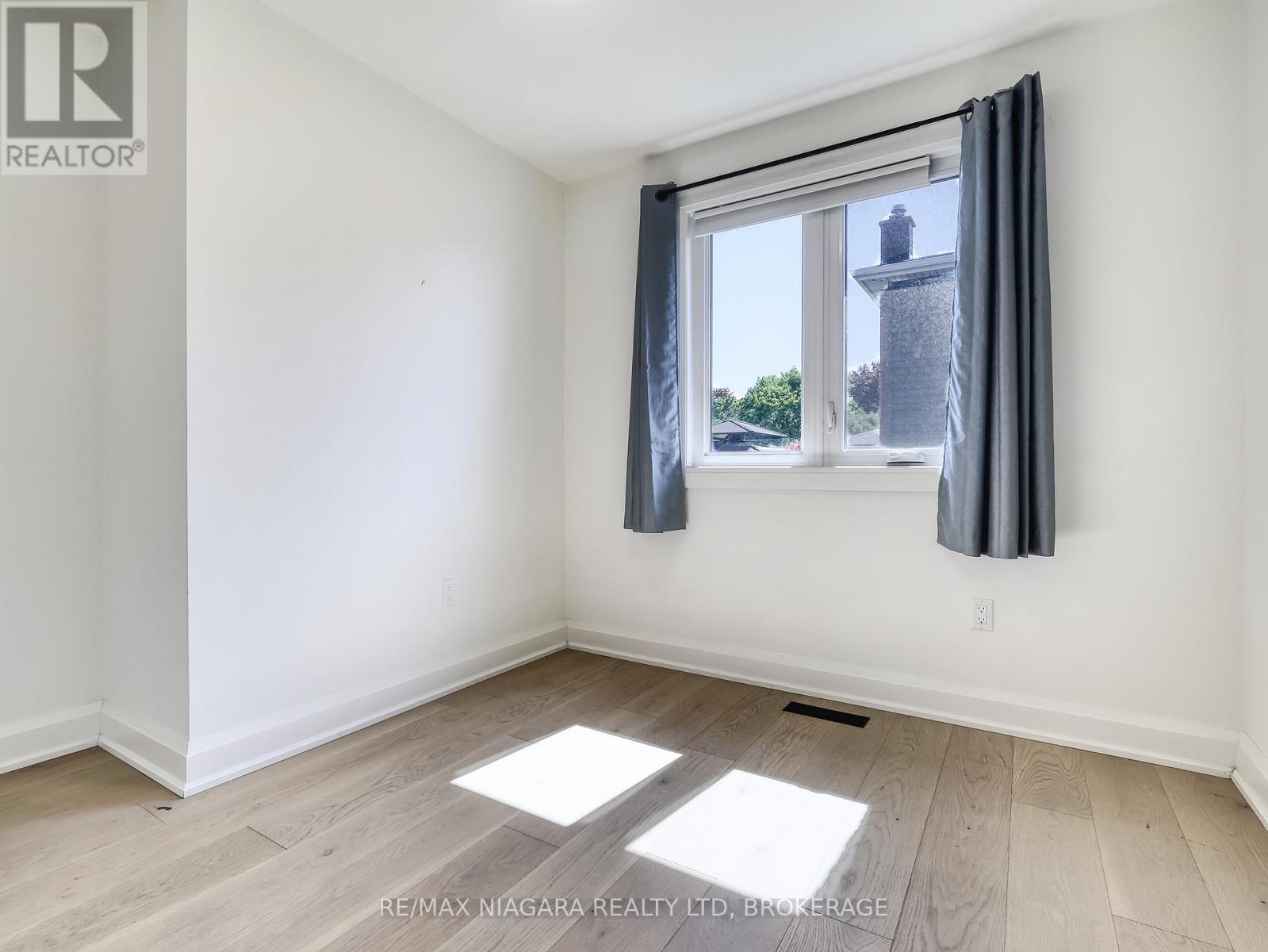 28 Silverdale Drive, St. Catharines, Ontario  L2M 3N1 - Photo 13 - X13206992