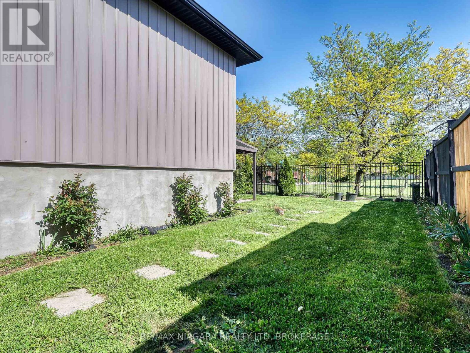 28 Silverdale Drive, St. Catharines, Ontario  L2M 3N1 - Photo 27 - X13206992