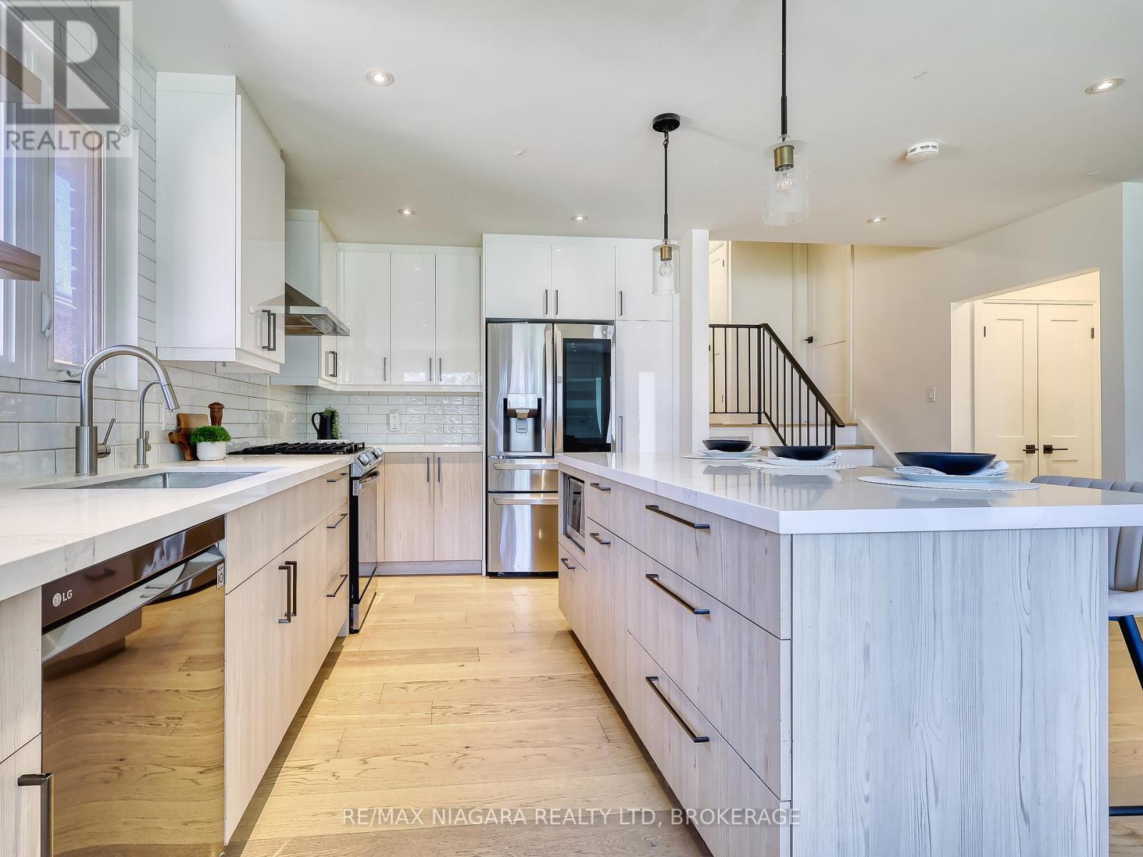 28 Silverdale Drive, St. Catharines, Ontario  L2M 3N1 - Photo 8 - X13206992
