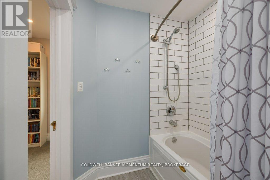 223 Geneva Street, St. Catharines, Ontario  L2R 4P9 - Photo 27 - X13208000