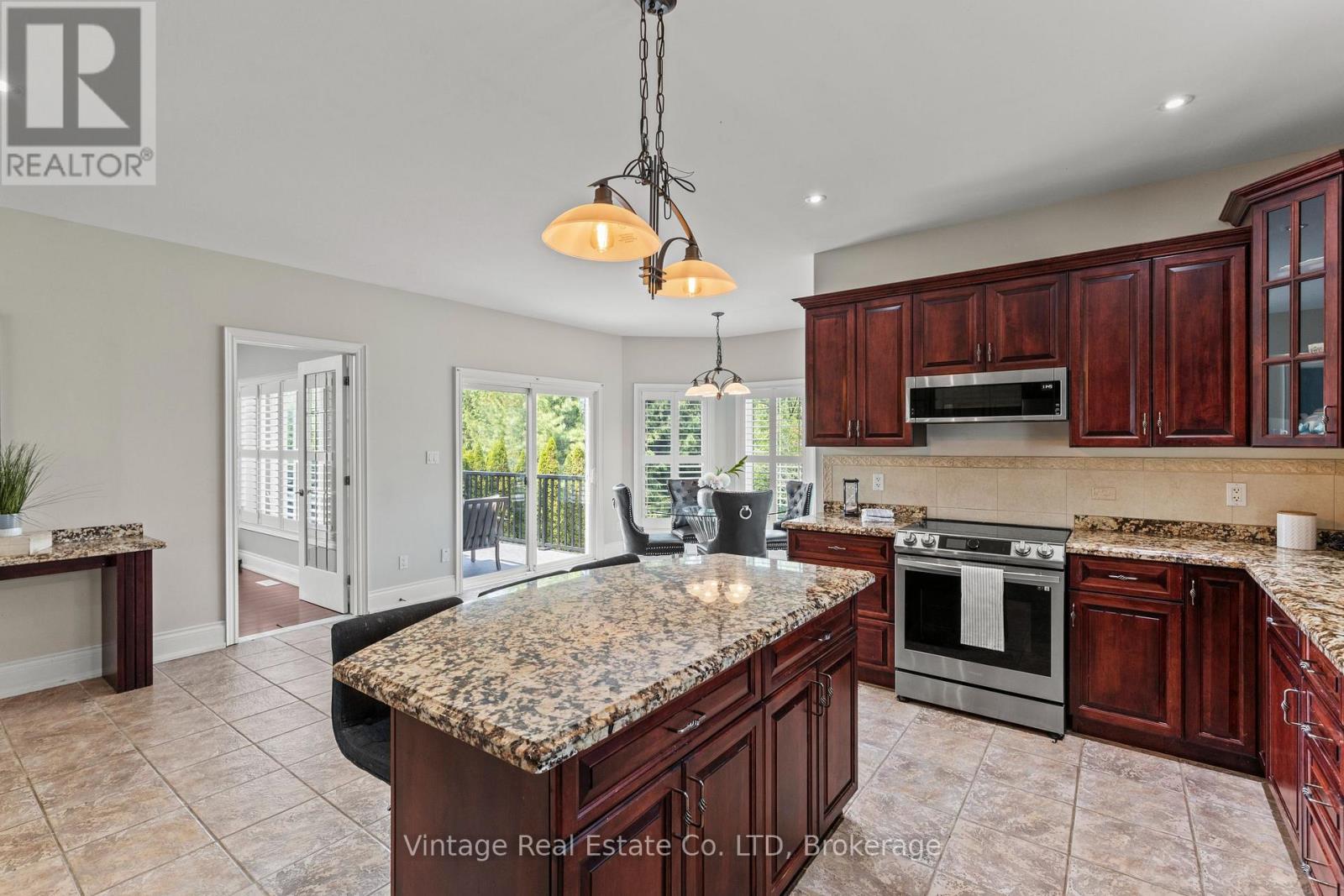 3689 Cardinal Drive, Niagara Falls, Ontario  L2H 2Y1 - Photo 10 - X13208592