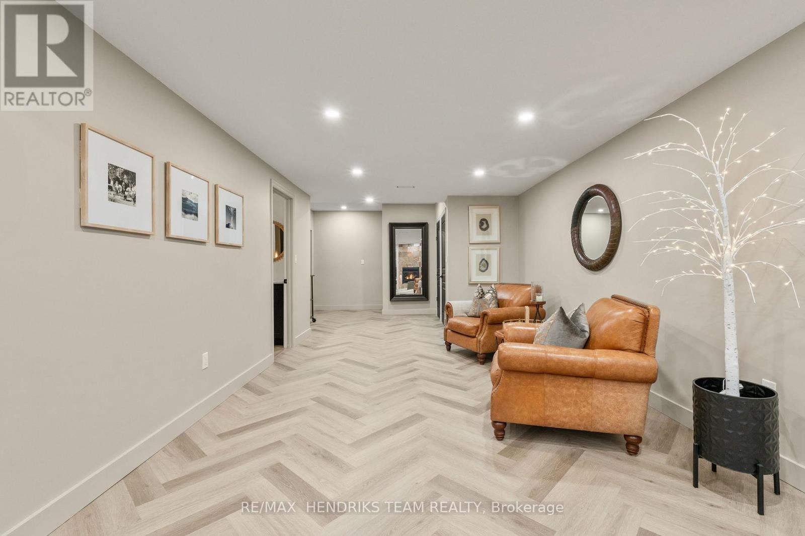 8152 Westminster Drive, Niagara Falls, Ontario  L2H 2Y8 - Photo 26 - X13210002