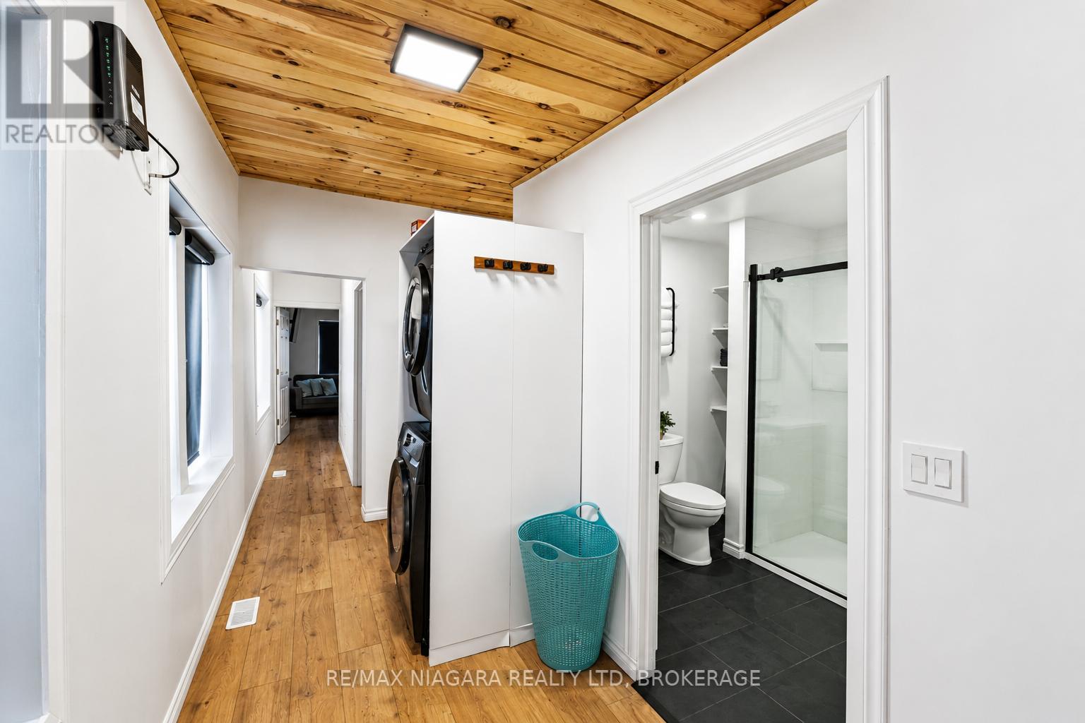 6043 Main Street, Niagara Falls, Ontario  L2G 6A1 - Photo 10 - X13210770