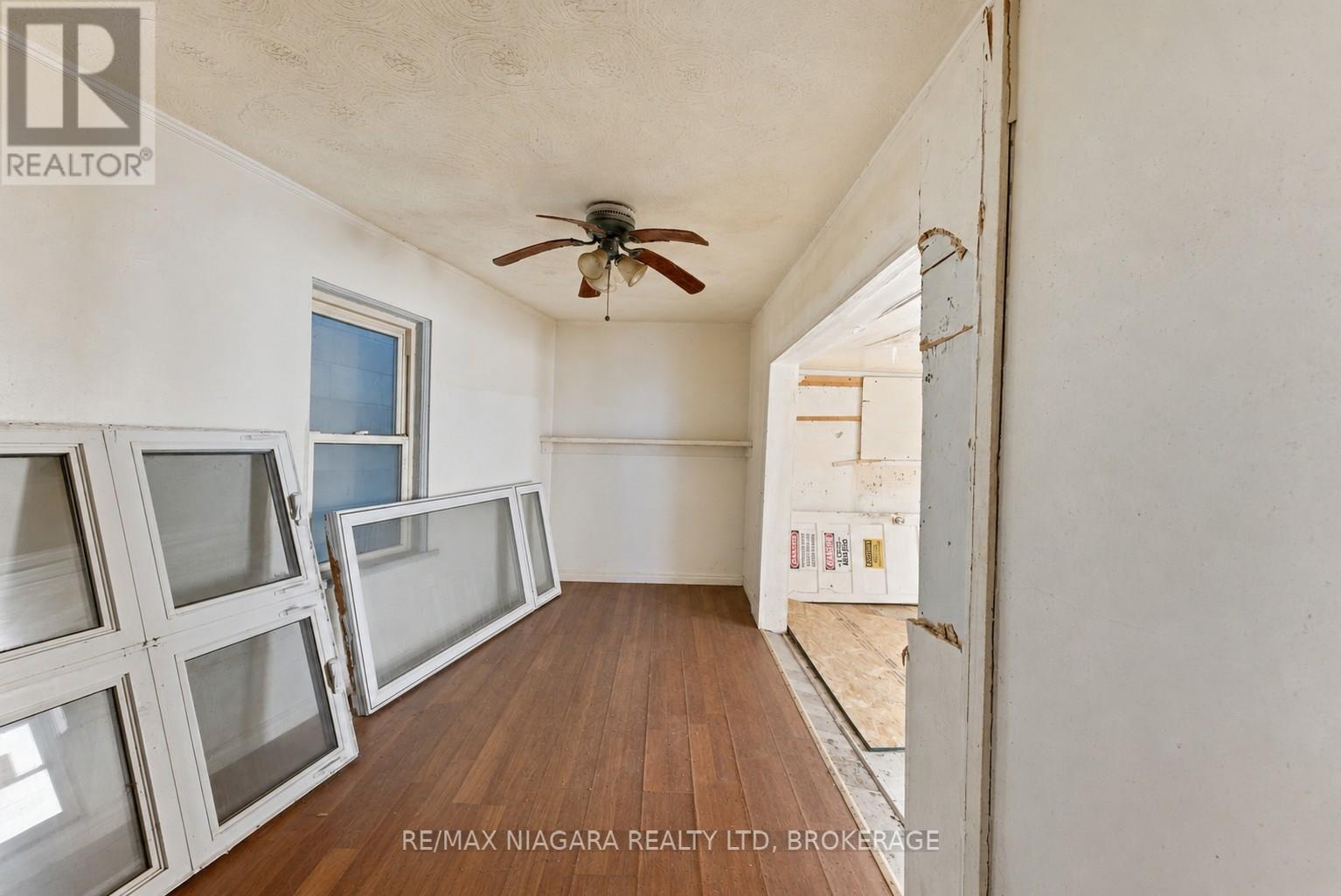6043 Main Street, Niagara Falls, Ontario  L2G 6A1 - Photo 33 - X13210770