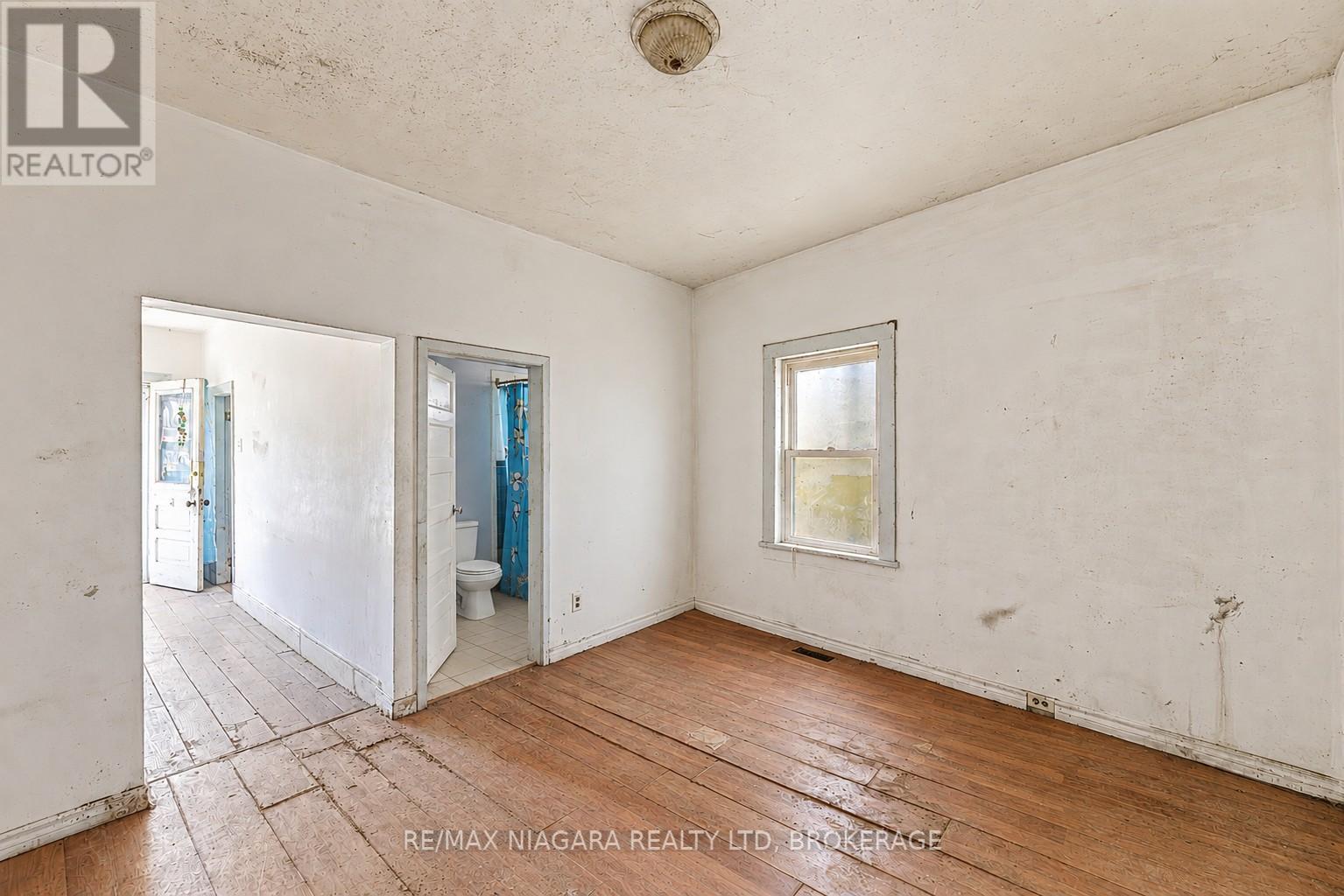 6043 Main Street, Niagara Falls, Ontario  L2G 6A1 - Photo 35 - X13210770