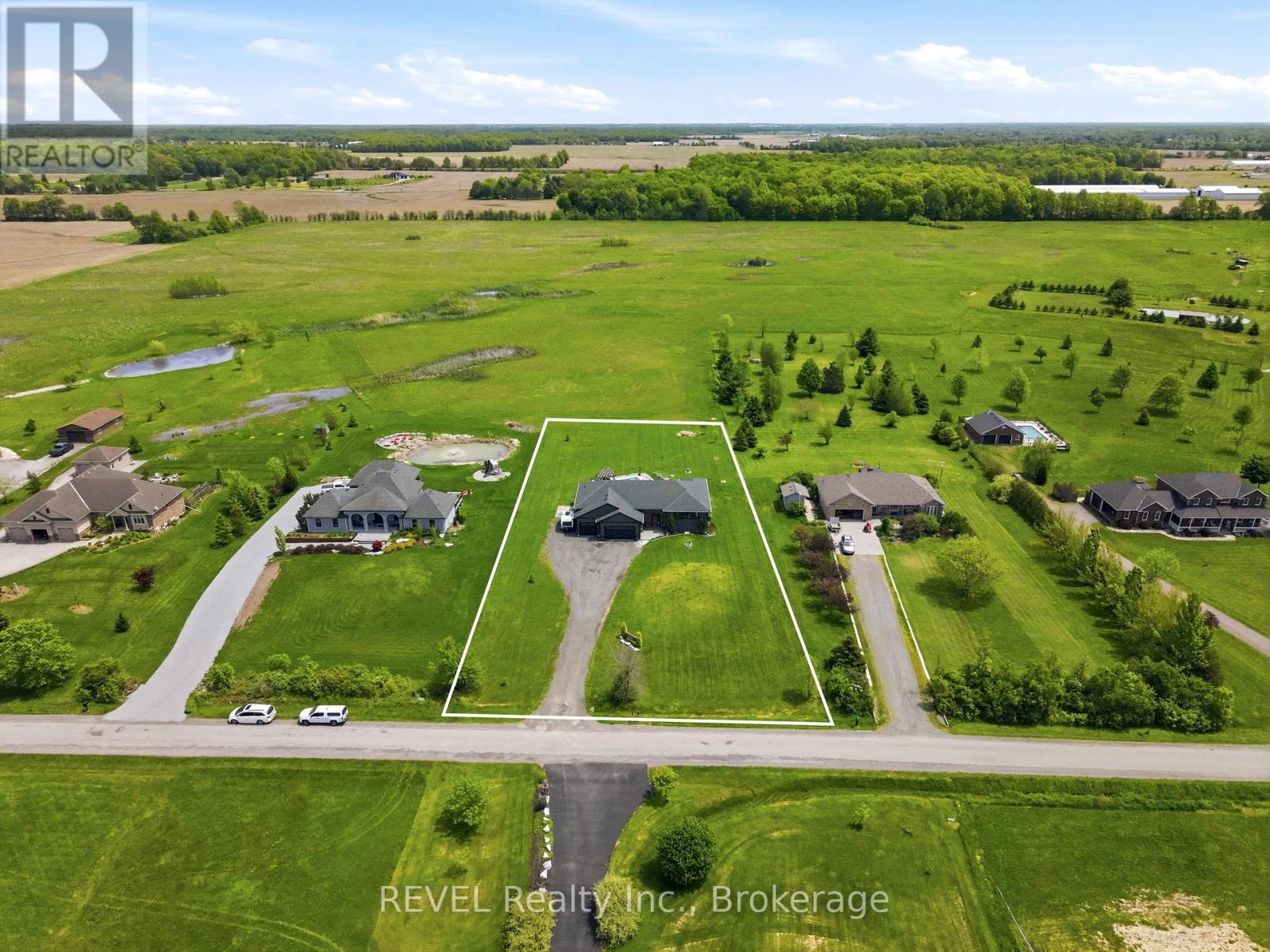 221 Farr Street, Pelham, Ontario  L0S 1C0 - Photo 2 - X13211014