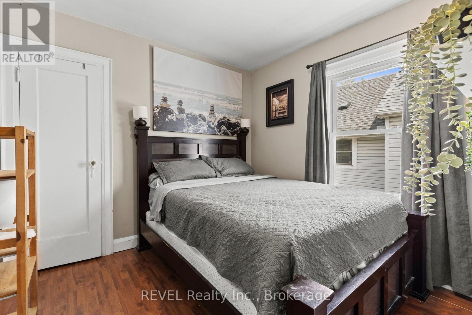 217 Niagara Street N, St. Catharines, Ontario  L2M 4V3 - Photo 15 - X13212322