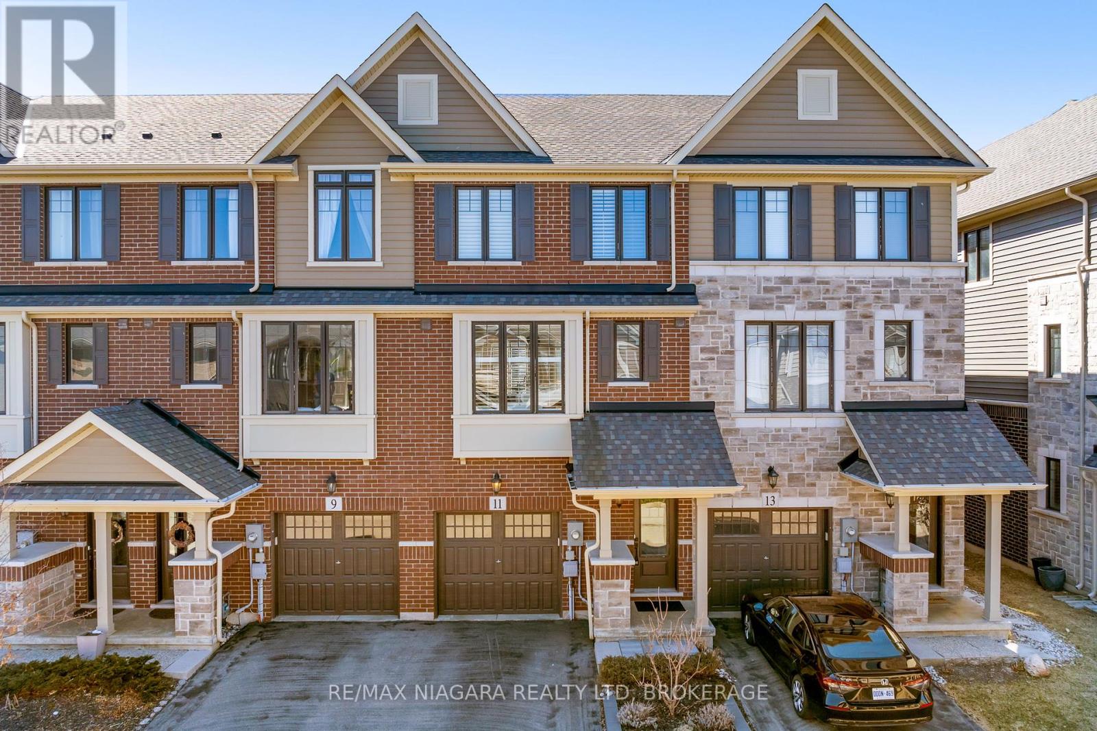 11 Walters Lane, Grimsby, Ontario  L3M 0H2 - Photo 2 - X13214862