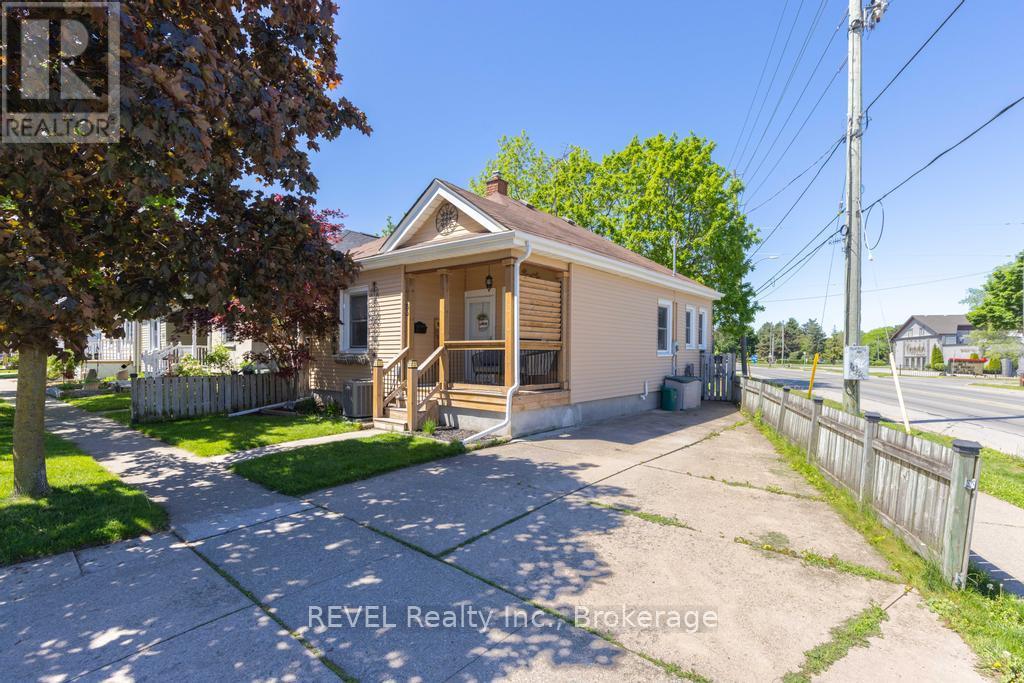 83 Rodman Street, St. Catharines, Ontario  L2R 5C9 - Photo 2 - X13215754