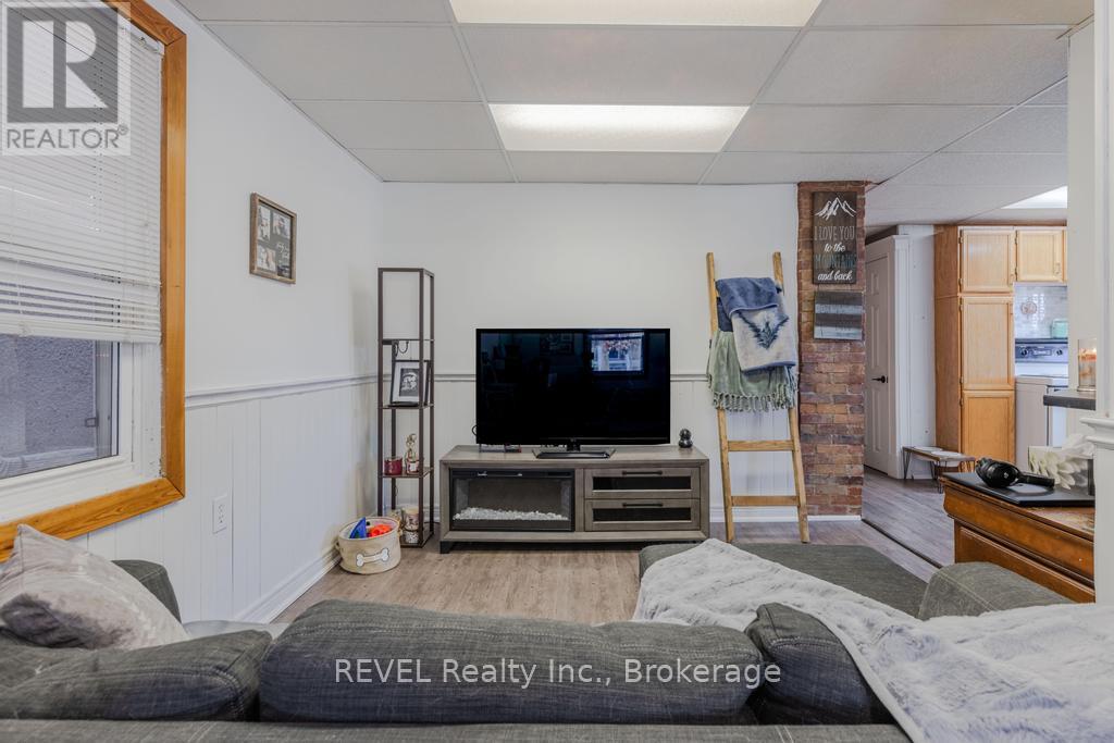 83 Rodman Street, St. Catharines, Ontario  L2R 5C9 - Photo 8 - X13215754