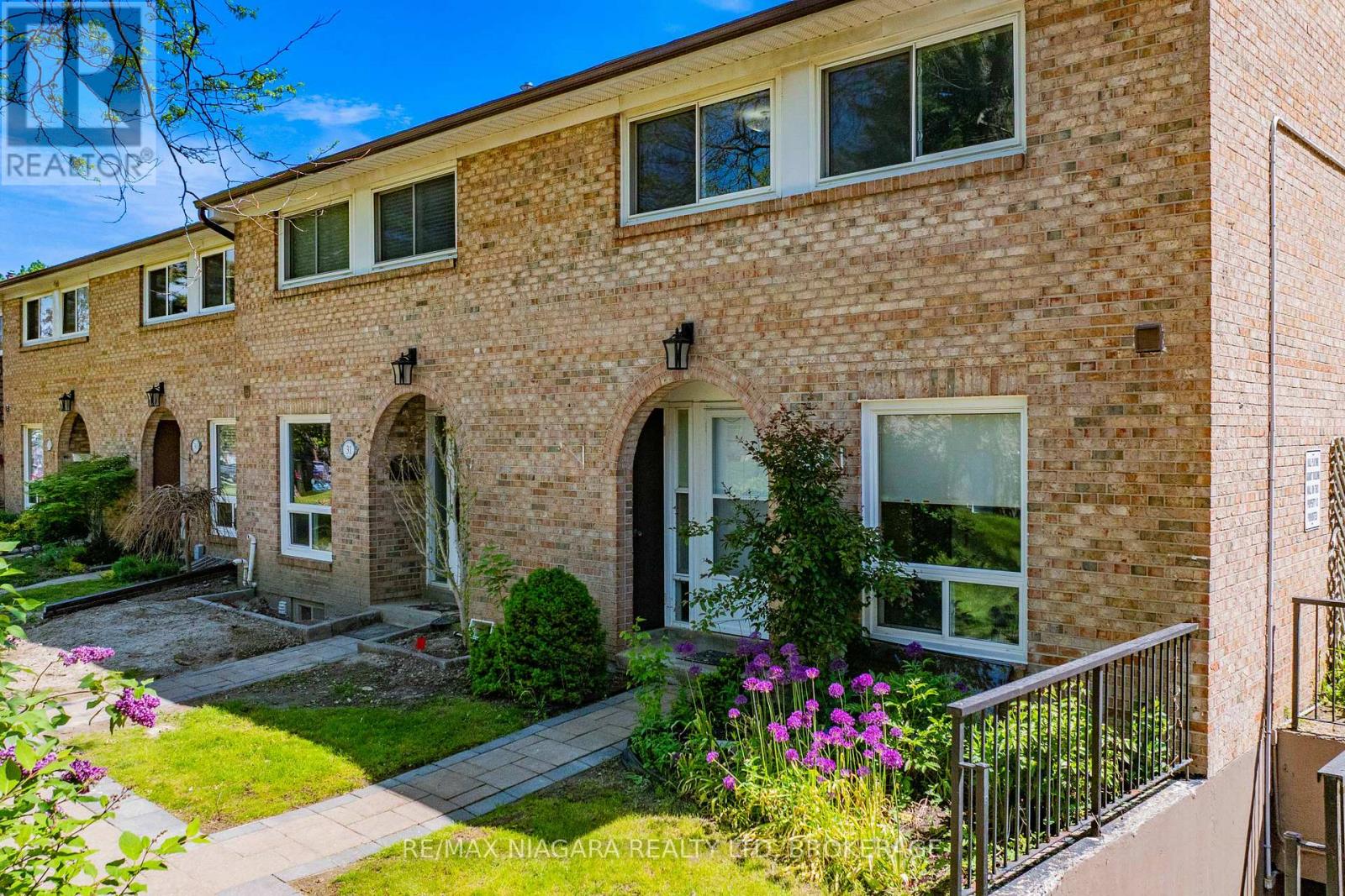 32 - 1 WOOTTEN WAY S, Markham, Ontario