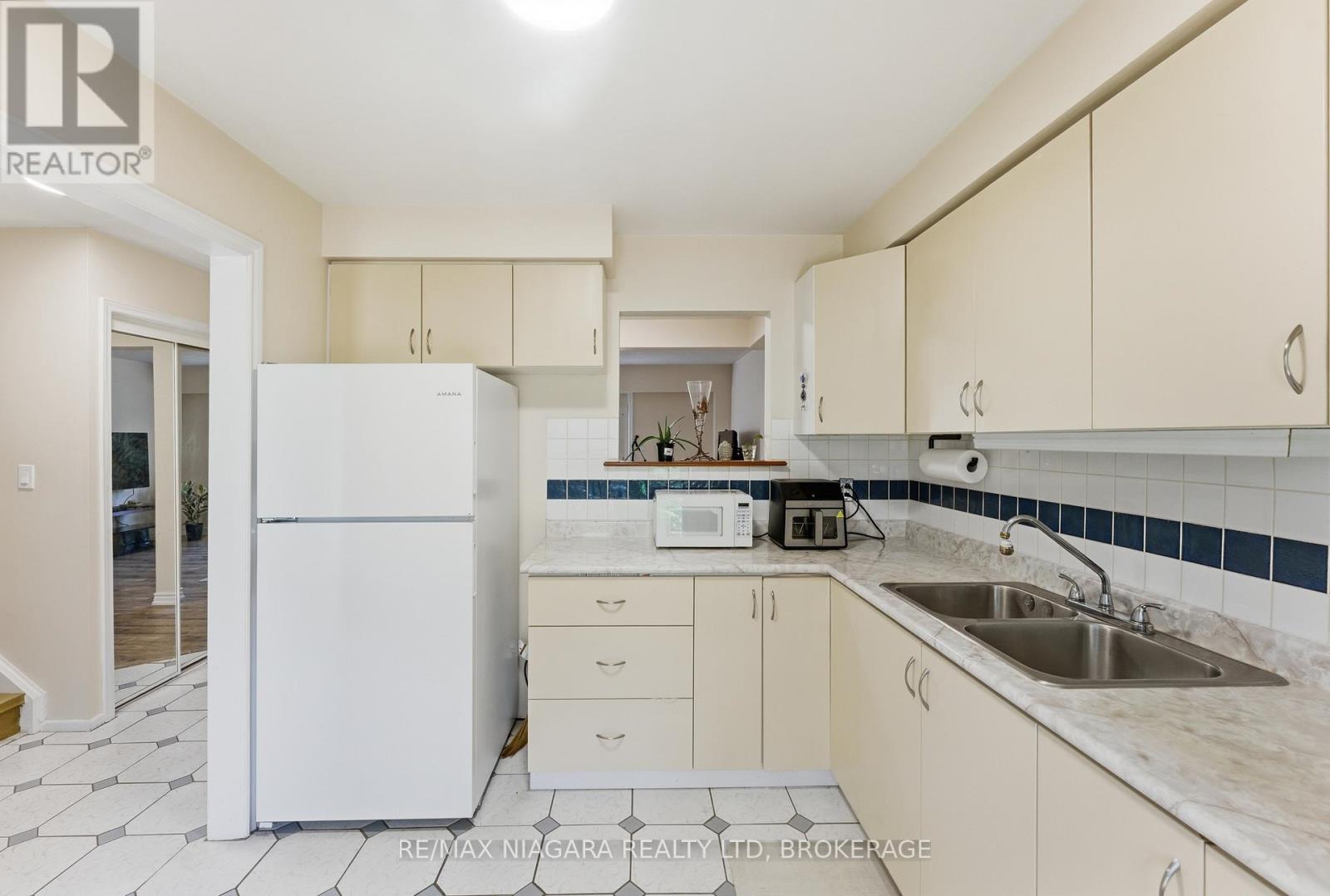 32 - 1 Wootten Way S, Markham, Ontario  L3P 3H7 - Photo 8 - N13216072