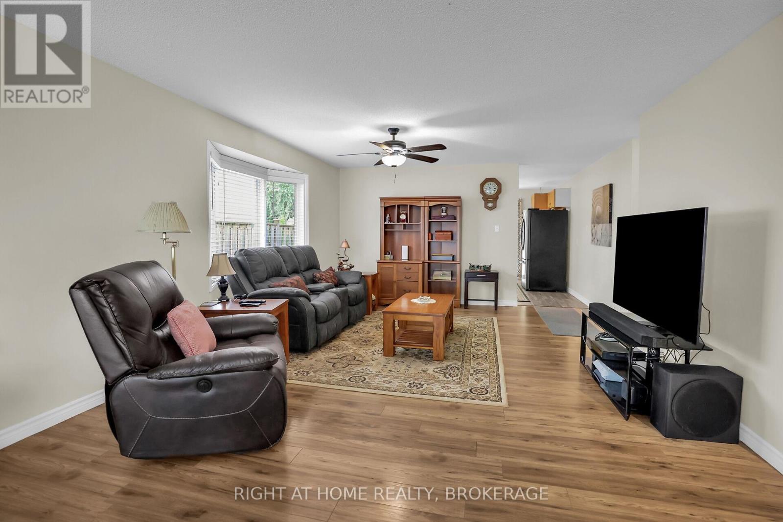 4432 Dennis Avenue, Lincoln, Ontario  L0R 1B5 - Photo 4 - X13216940