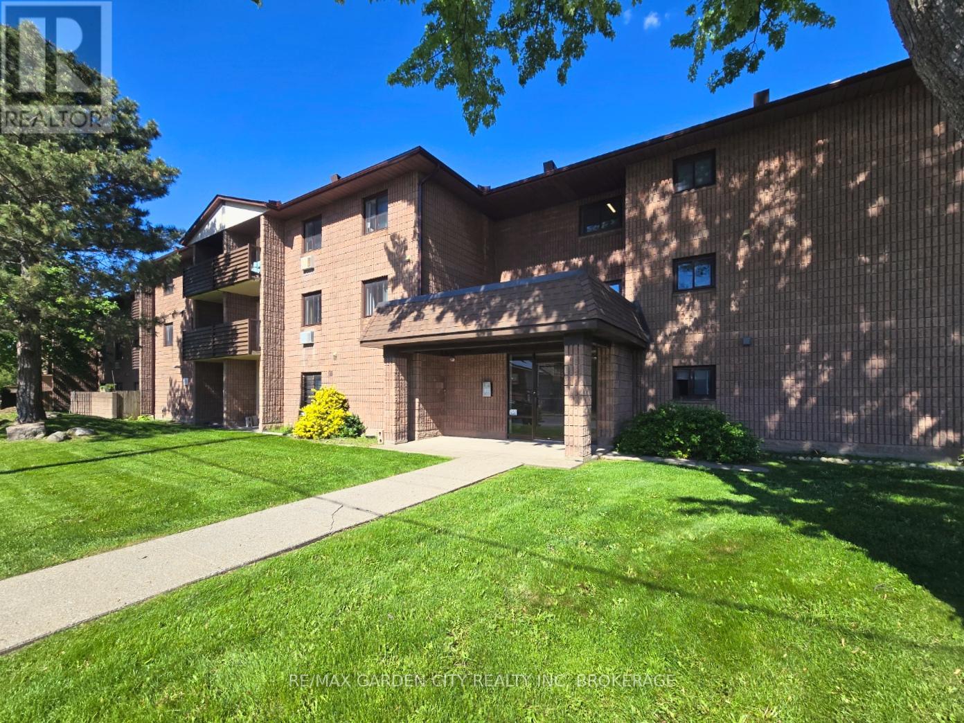 211 - 72 MAIN STREET E, Port Colborne, Ontario