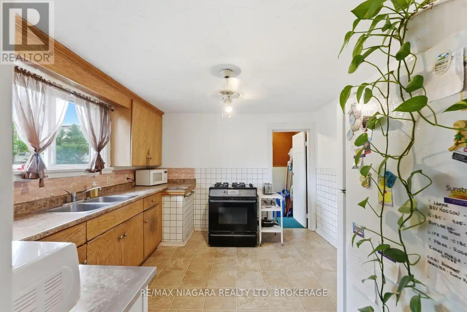 5719 Temperance Avenue E, Niagara Falls, Ontario  L2G 4A6 - Photo 23 - X13217556
