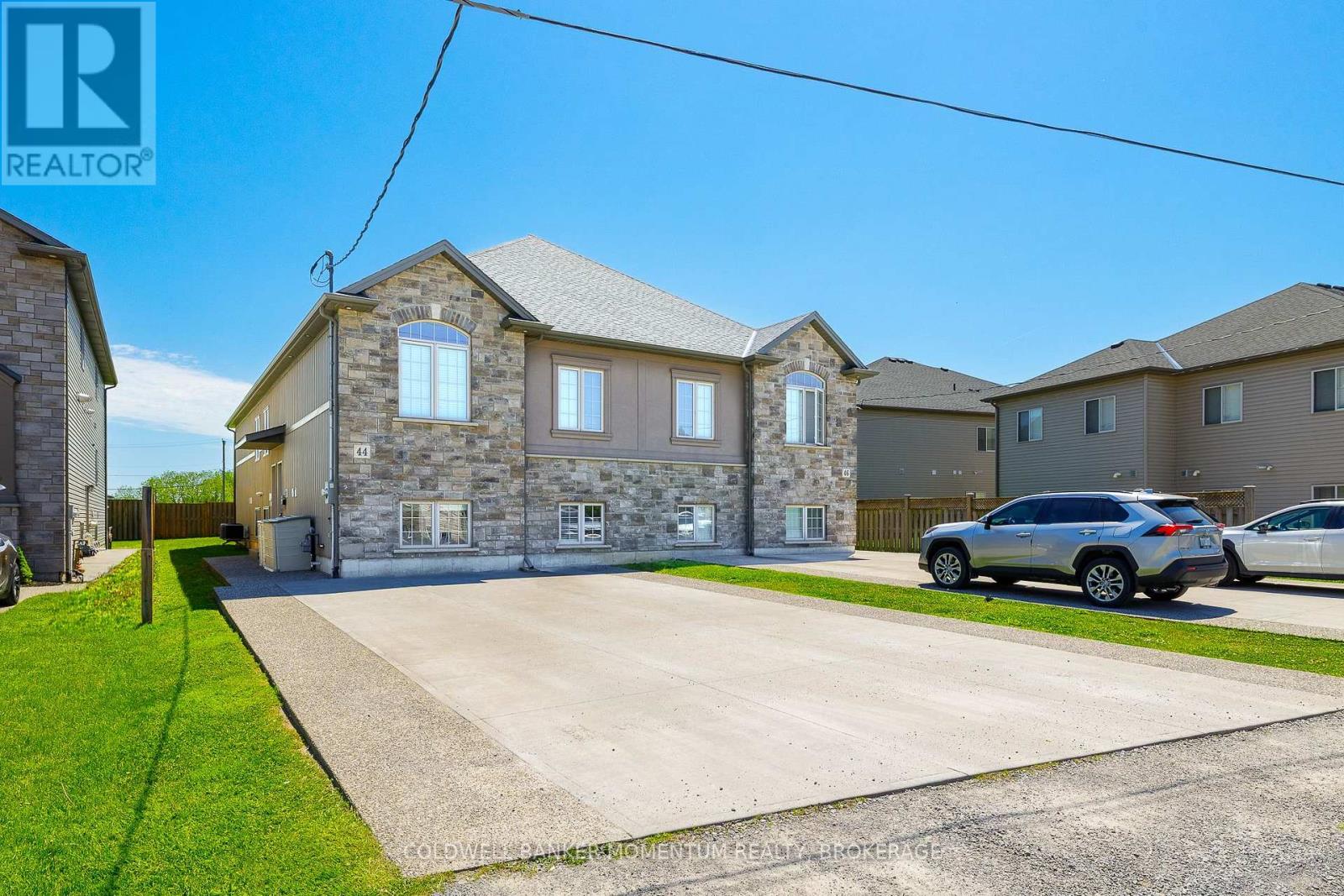 44 CLEVELAND STREET, Thorold, Ontario