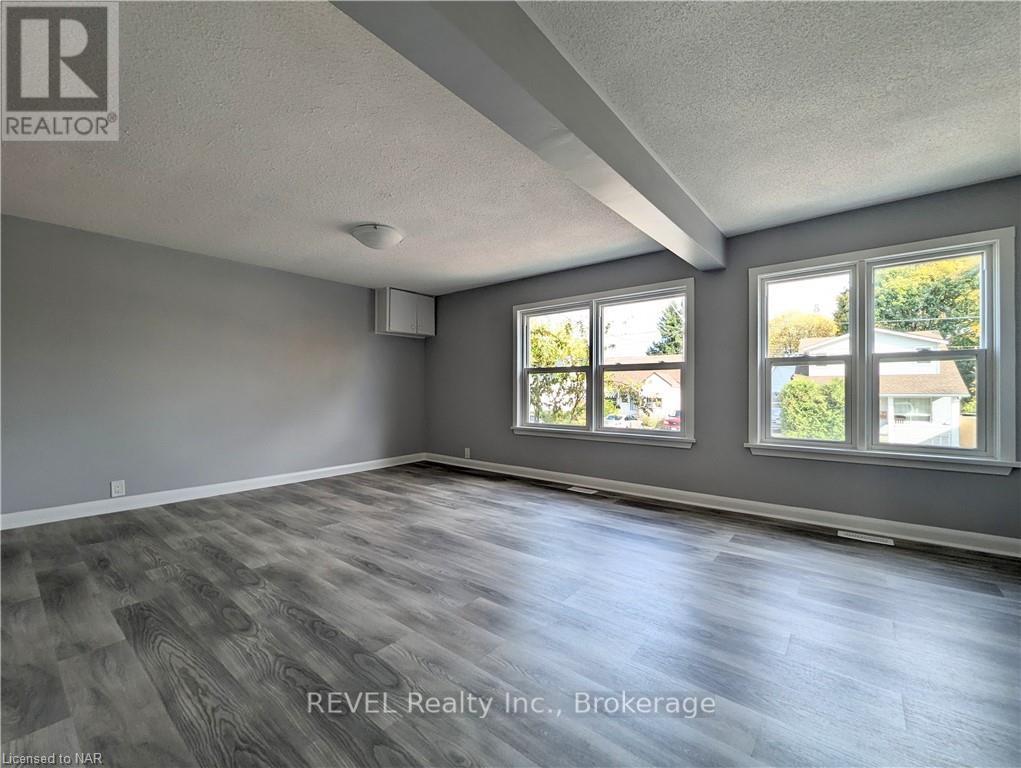 4591 Homewood Avenue, Niagara Falls, Ontario  L2E 4X9 - Photo 5 - X13220090