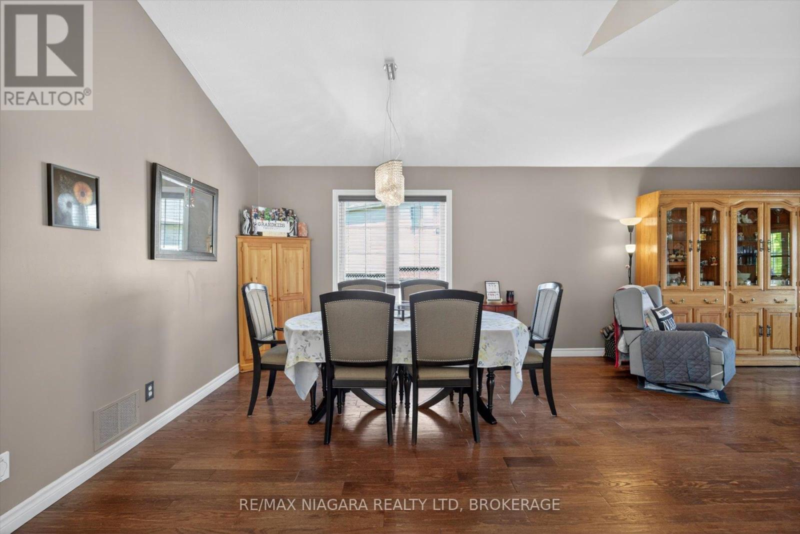 4457 Kathleen Crescent, Niagara Falls, Ontario  L2H 3H8 - Photo 11 - X13223148