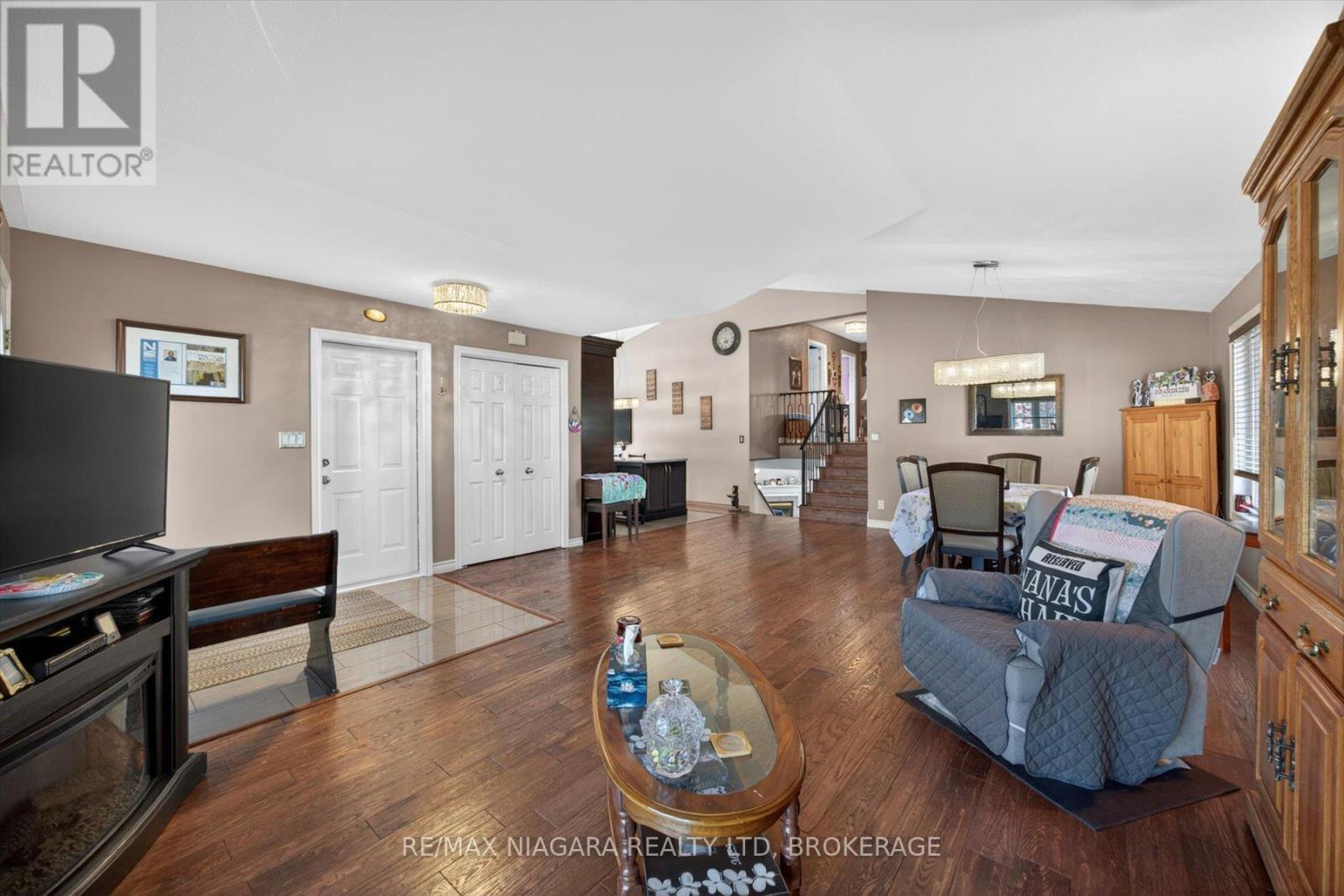 4457 Kathleen Crescent, Niagara Falls, Ontario  L2H 3H8 - Photo 9 - X13223148