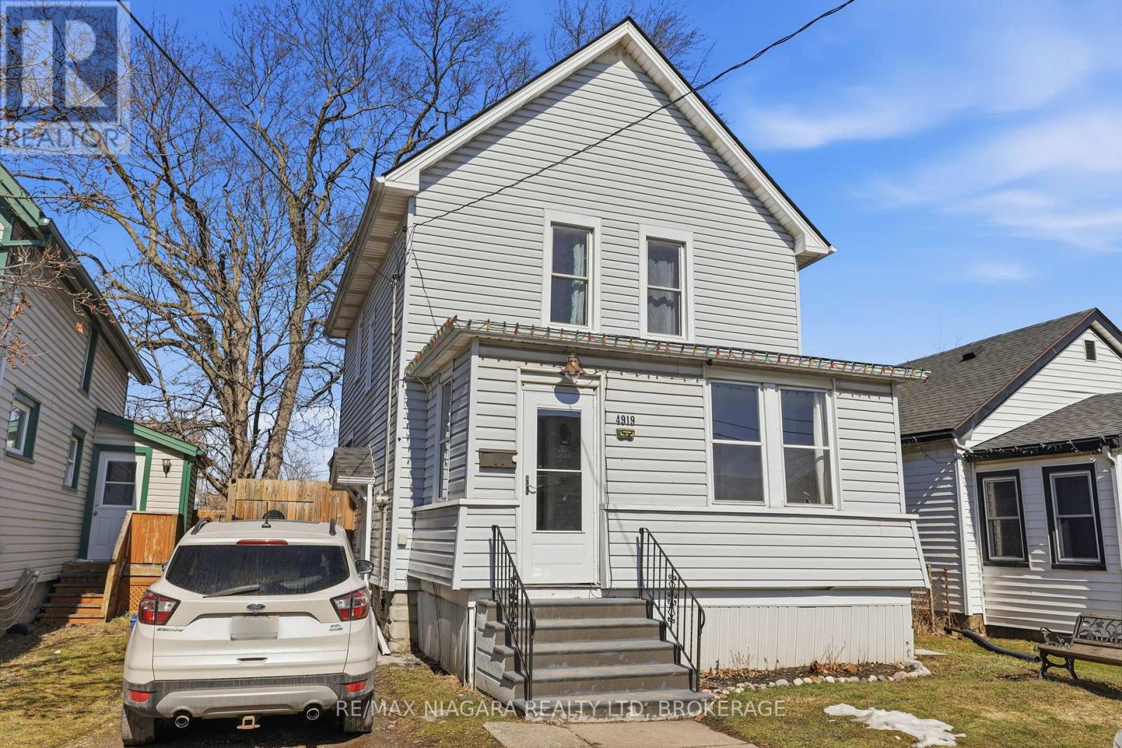 4919 HURON STREET, Niagara Falls, Ontario