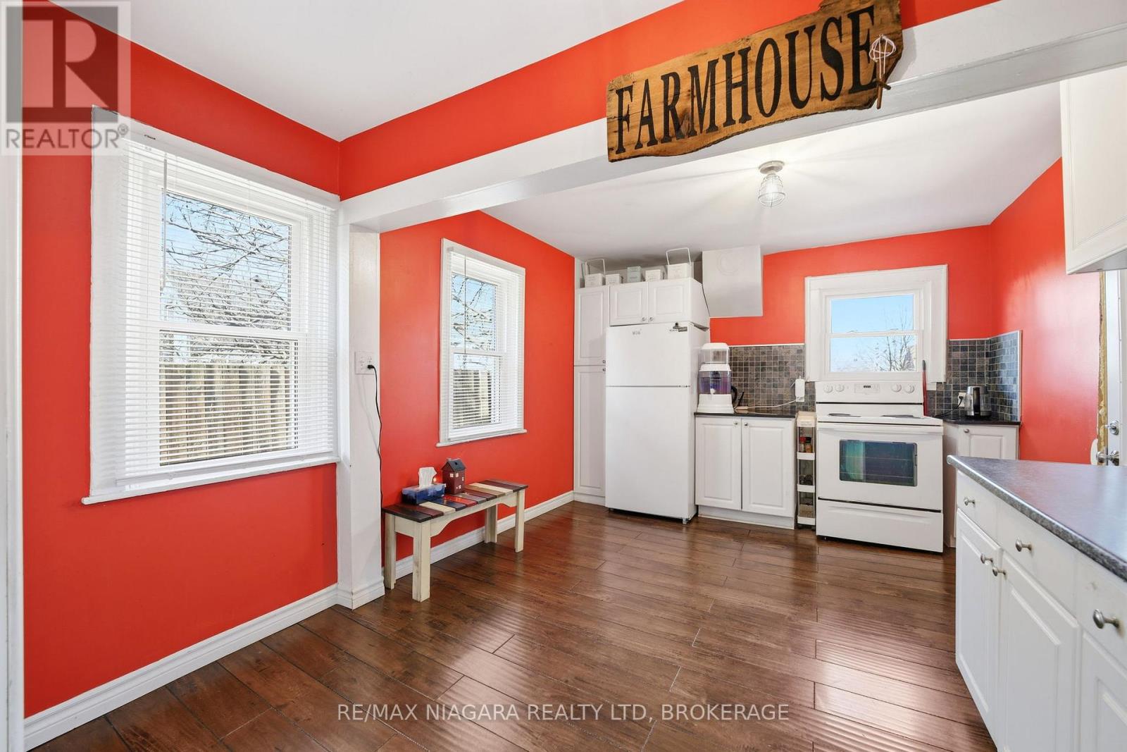 4919 Huron Street, Niagara Falls, Ontario  L2E 2J4 - Photo 10 - X13223344