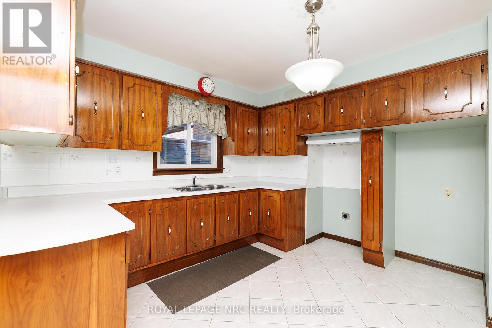 38 Rivercrest Road, Hamilton, Ontario  L8E 1M9 - Photo 10 - X13225046