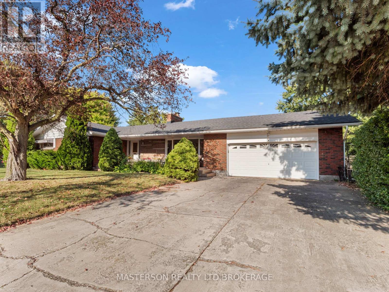 5 BURDY DRIVE, St. Catharines, Ontario