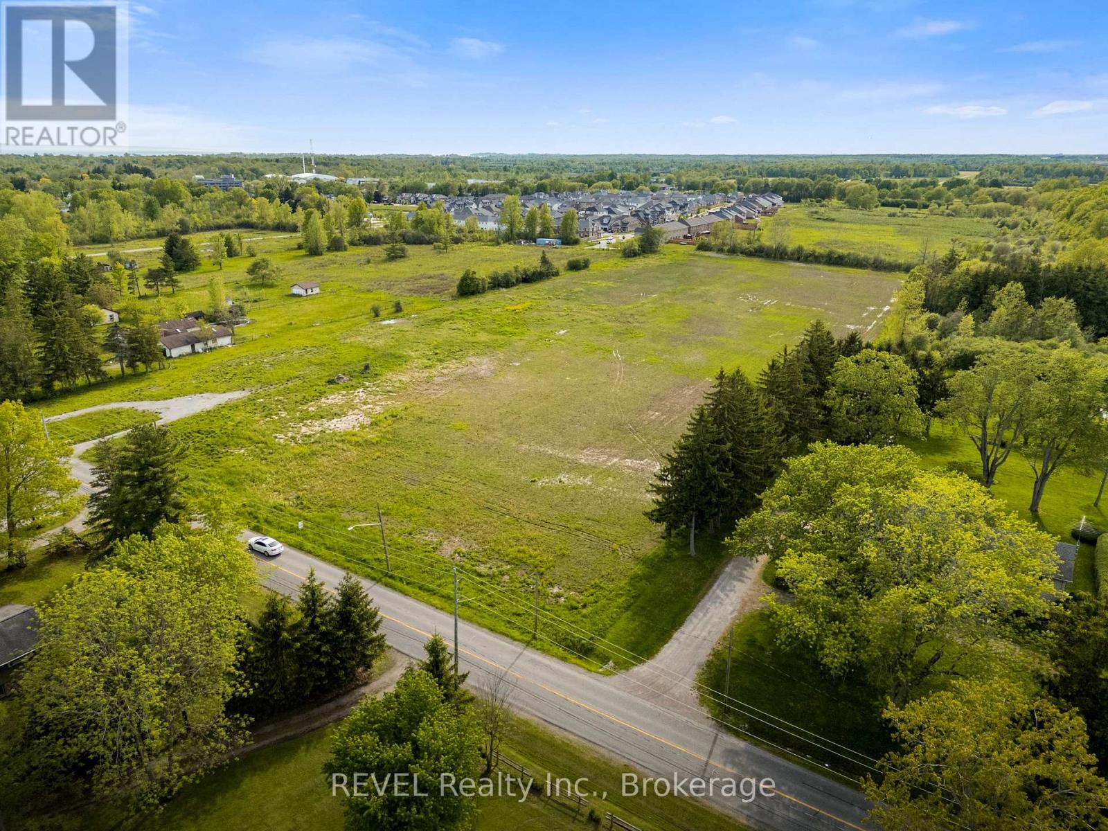 1257 Pettit Road W, Fort Erie, Ontario  L2A 5A4 - Photo 8 - X13228984