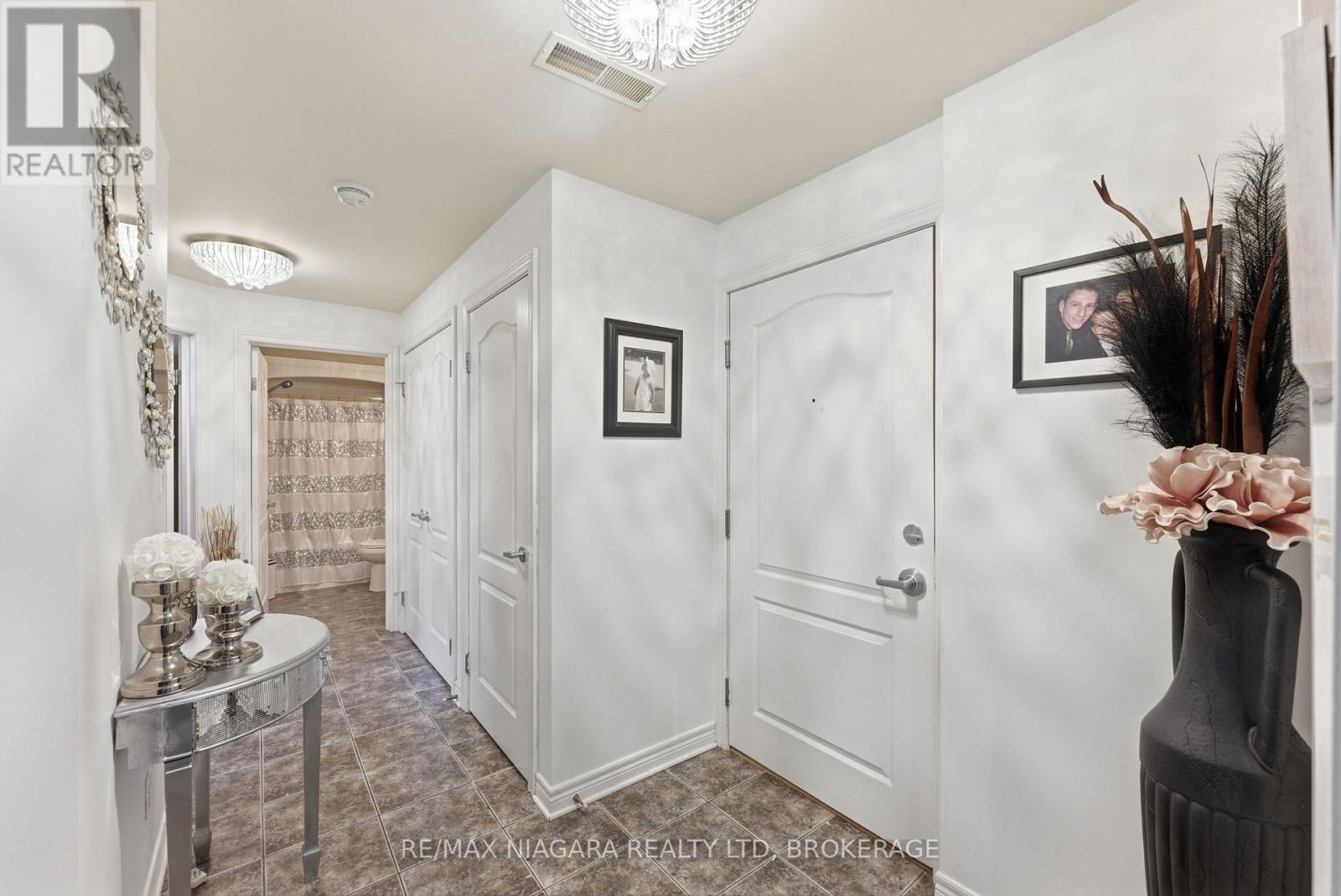110 - 6350 Dorchester Road, Niagara Falls, Ontario  L2G 0A1 - Photo 12 - X13230086