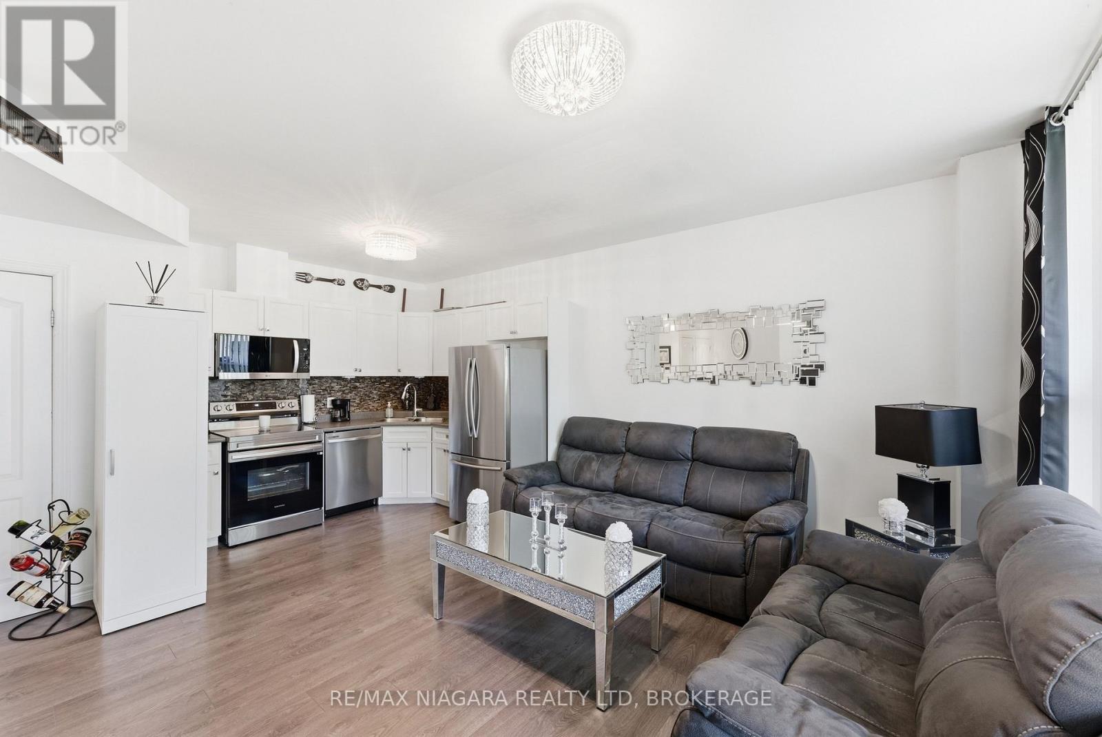 110 - 6350 Dorchester Road, Niagara Falls, Ontario  L2G 0A1 - Photo 8 - X13230086