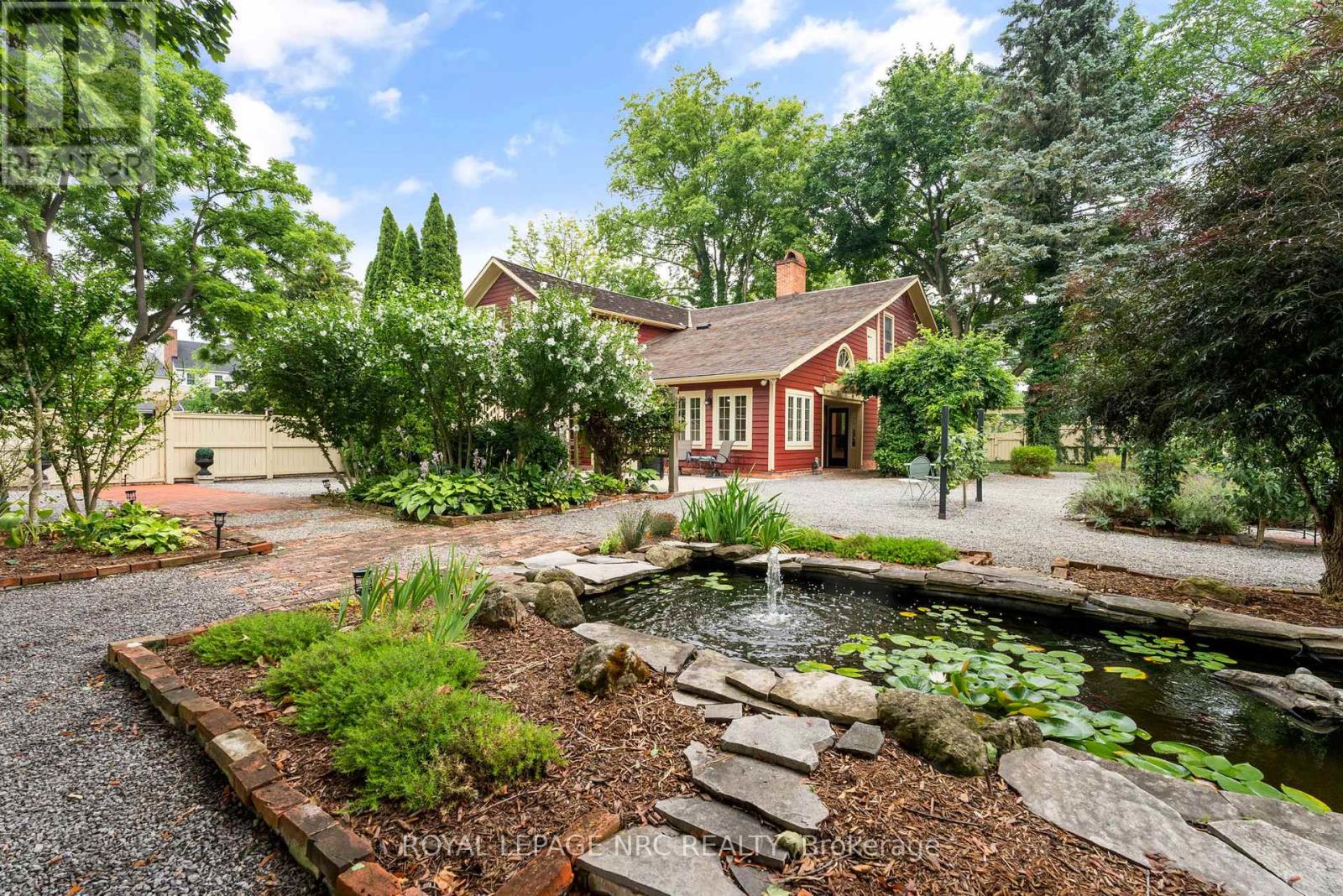 307 Mississagua Street, Niagara-On-The-Lake, Ontario  L0S 1J0 - Photo 3 - X13231352