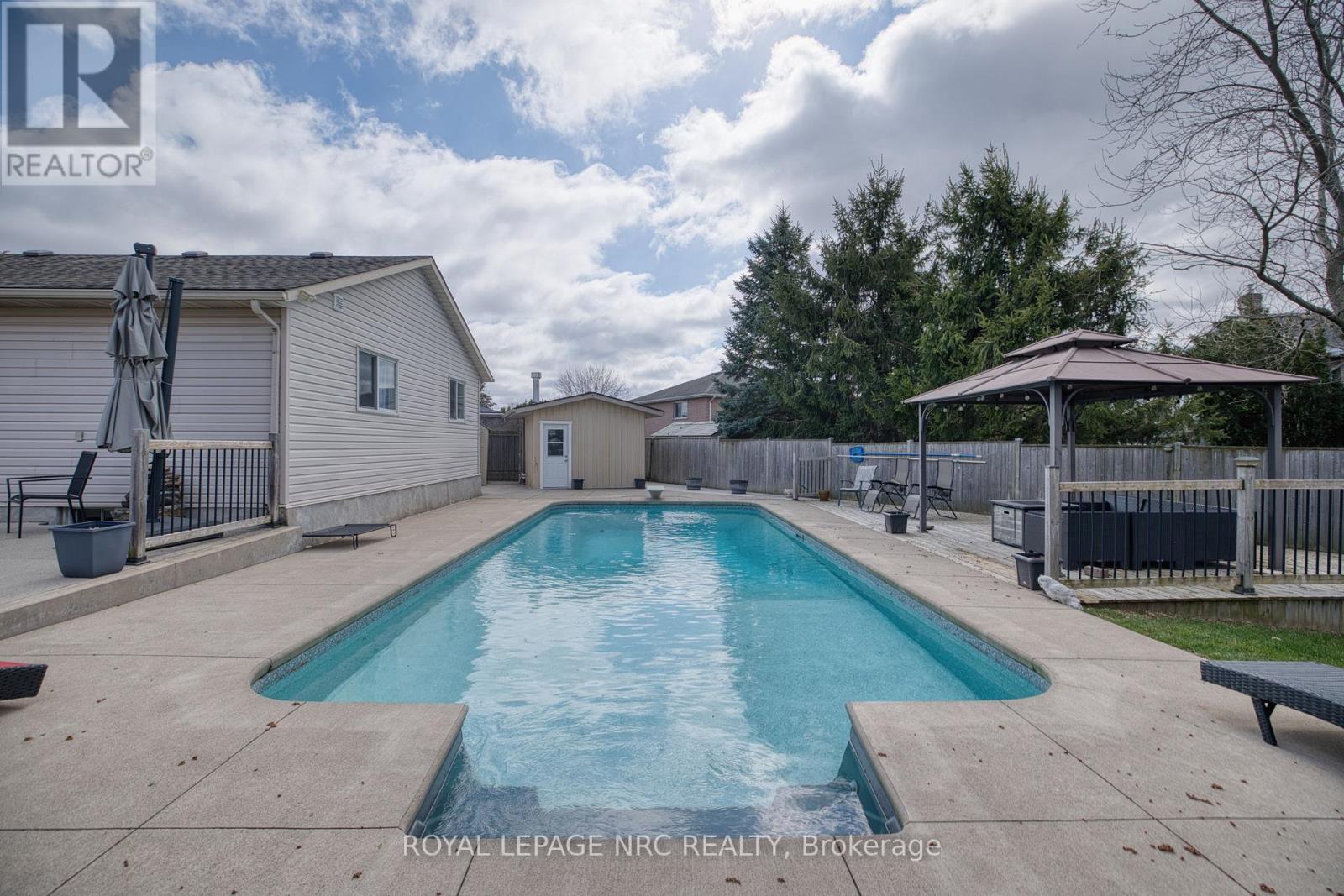 16 Leonard Drive, St. Catharines, Ontario  L2S 3V2 - Photo 27 - X13231668