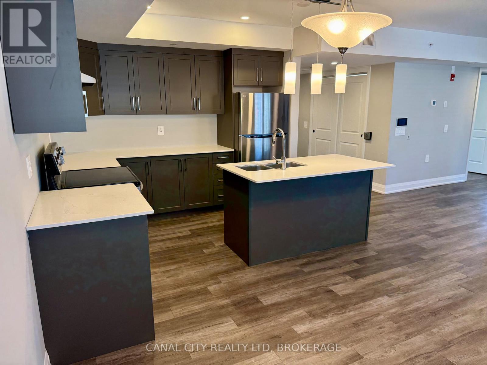 4 - 6 Ann Street, Thorold, Ontario  L2V 2J3 - Photo 5 - X13232124