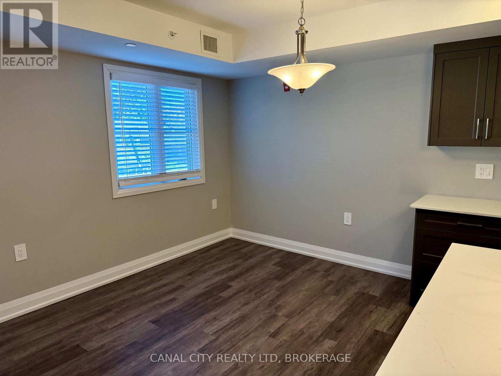 4 - 6 Ann Street, Thorold, Ontario  L2V 2J3 - Photo 8 - X13232124