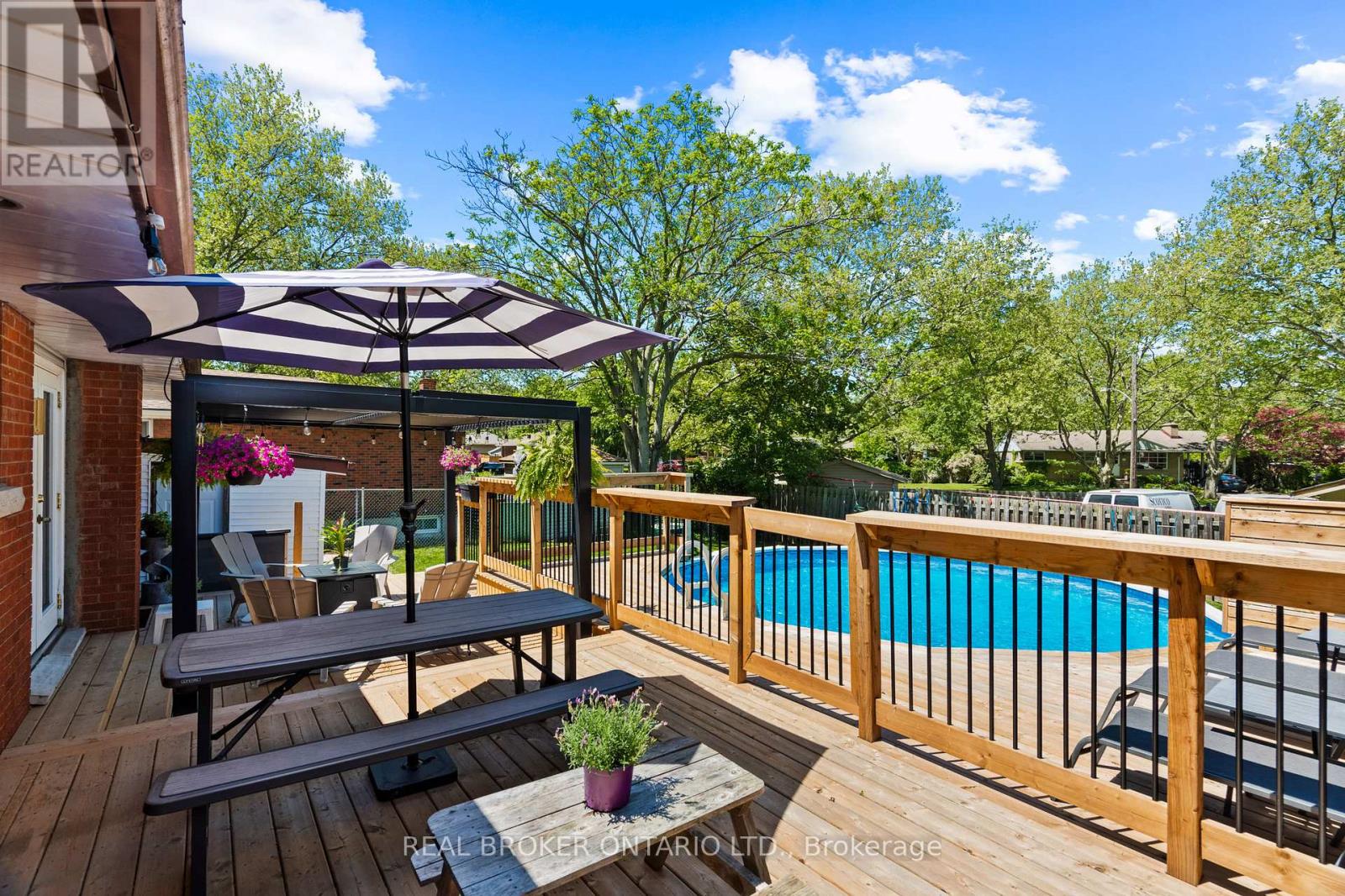 8 Goldsmith Avenue, St. Catharines, Ontario  L2M 2V8 - Photo 20 - X13232244