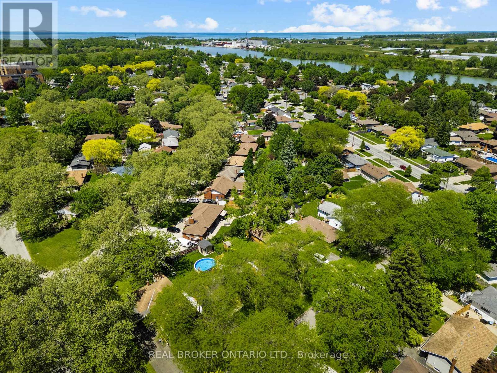 8 Goldsmith Avenue, St. Catharines, Ontario  L2M 2V8 - Photo 29 - X13232244