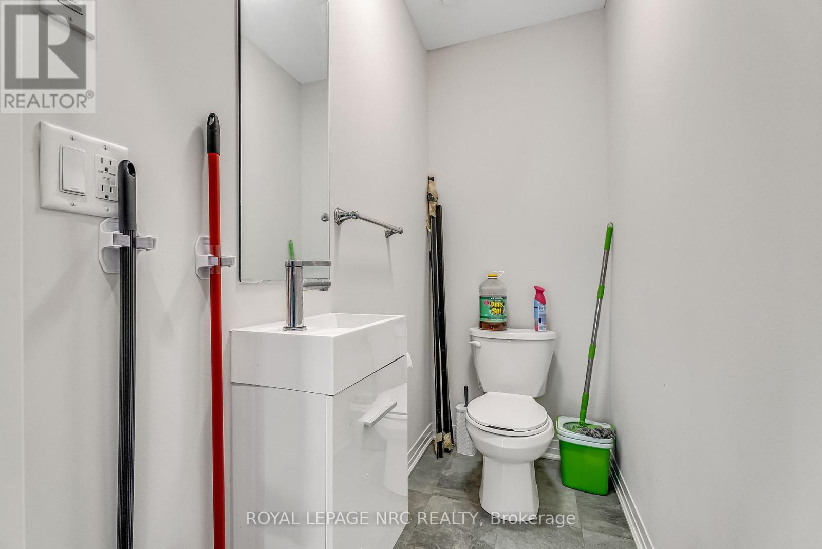 1670 Pleasure Valley Path, Oshawa, Ontario  L1G 0E3 - Photo 19 - E13232714