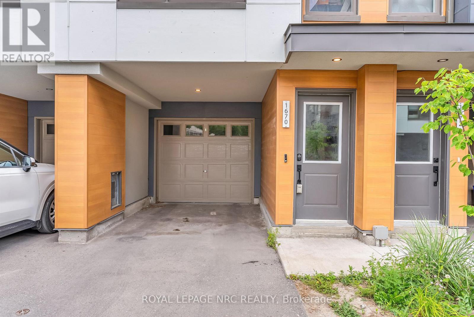 1670 Pleasure Valley Path, Oshawa, Ontario  L1G 0E3 - Photo 5 - E13232714