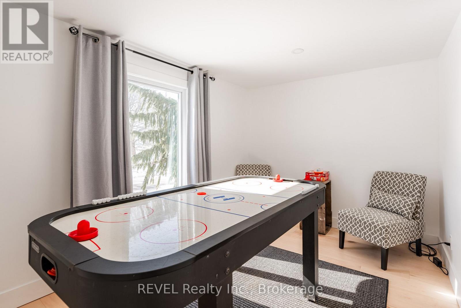 80 Lighthouse Drive, Haldimand, Ontario  N1A 2W6 - Photo 11 - X13232948