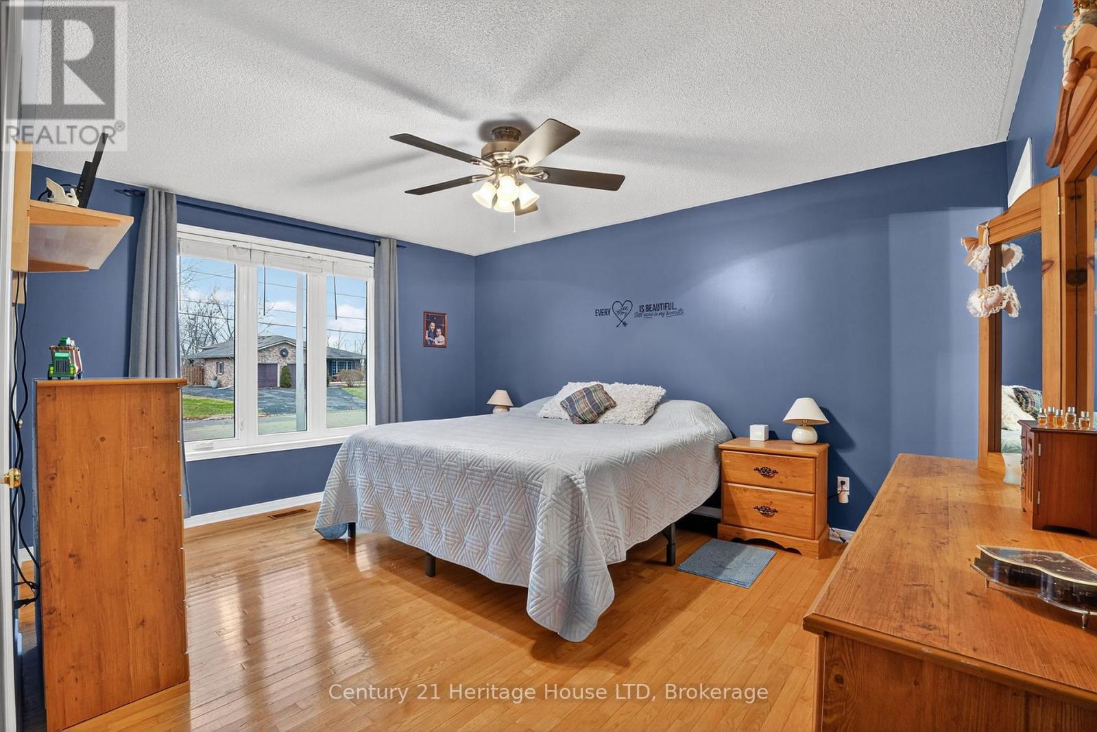 3742 Black Creek Road, Fort Erie, Ontario  L0S 1S0 - Photo 18 - X13232982