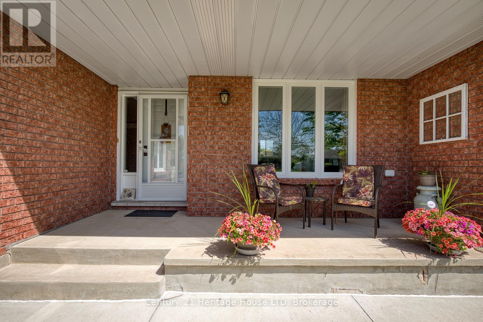 3742 Black Creek Road, Fort Erie, Ontario  L0S 1S0 - Photo 4 - X13232982